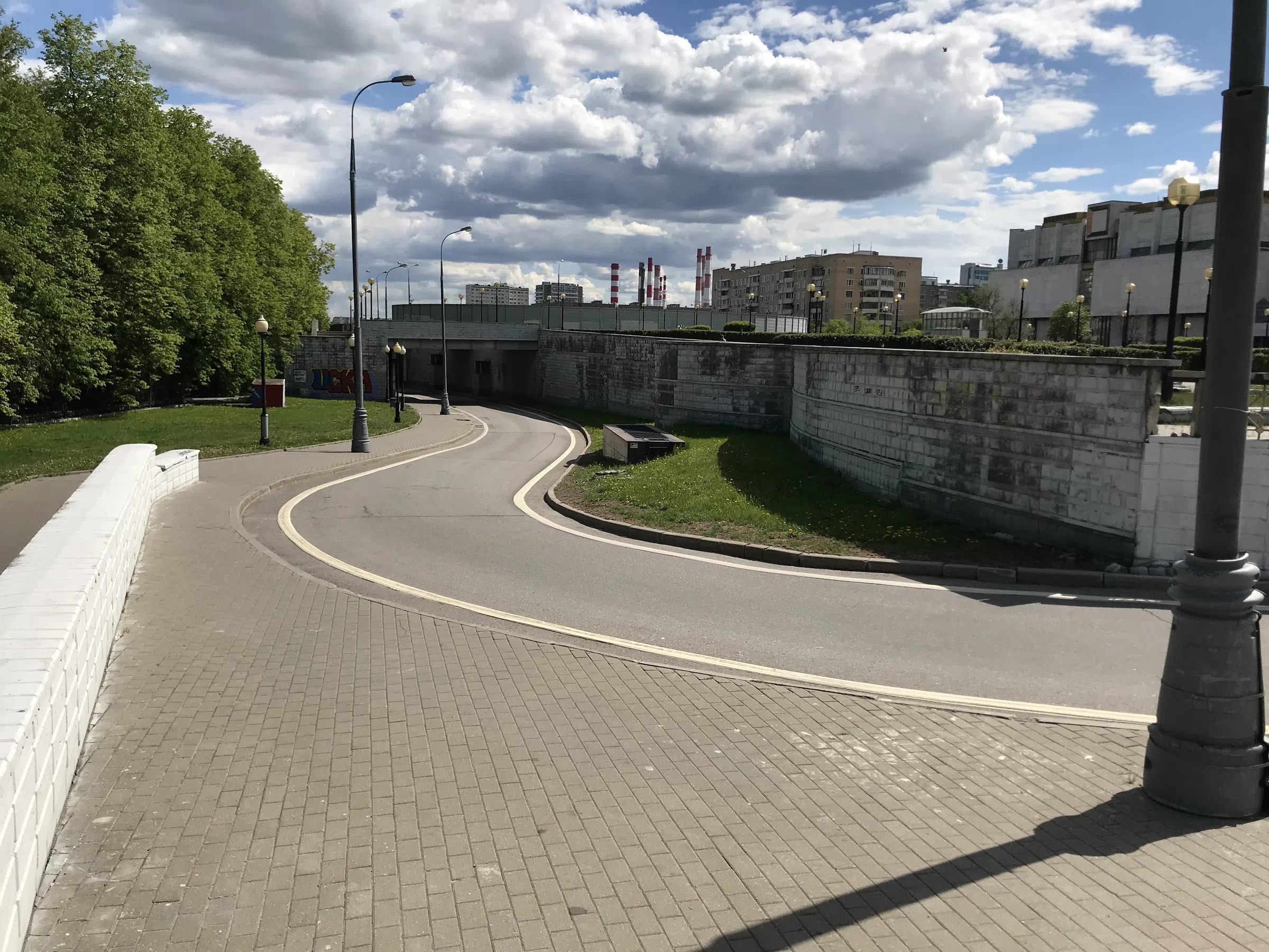 Улица у эстакады, фото 13