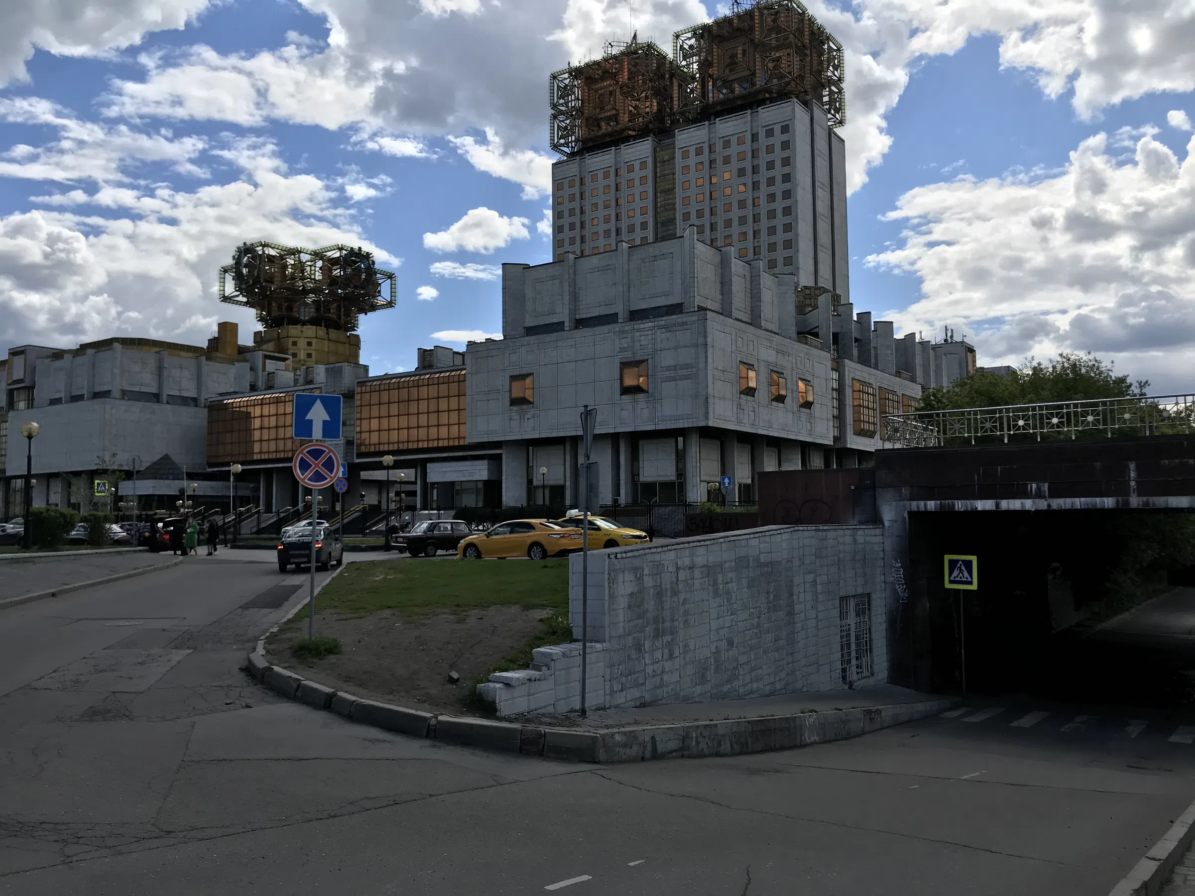 Улица у эстакады, фото 6