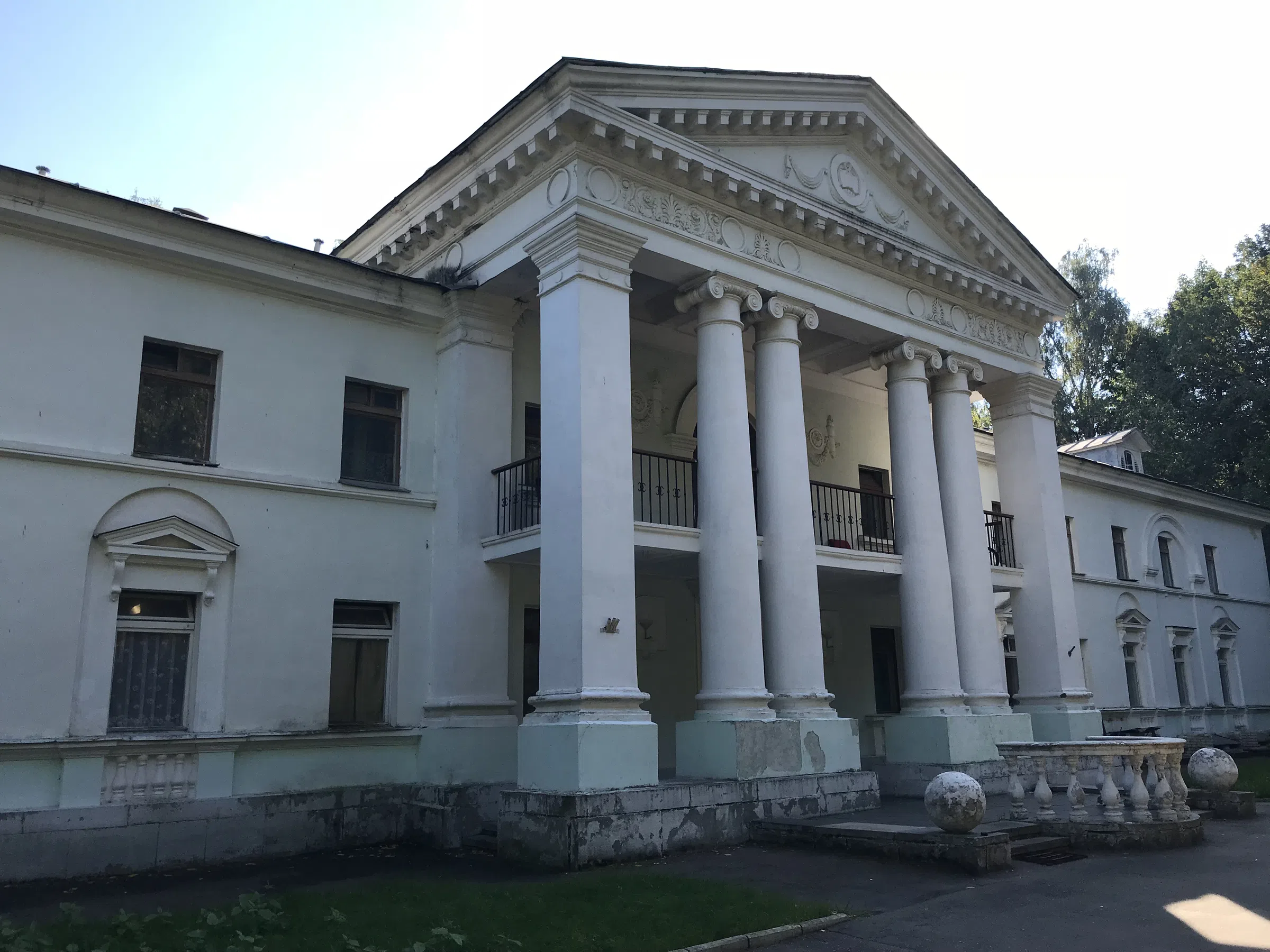Бирюзовая усадьба в парке, фото 14