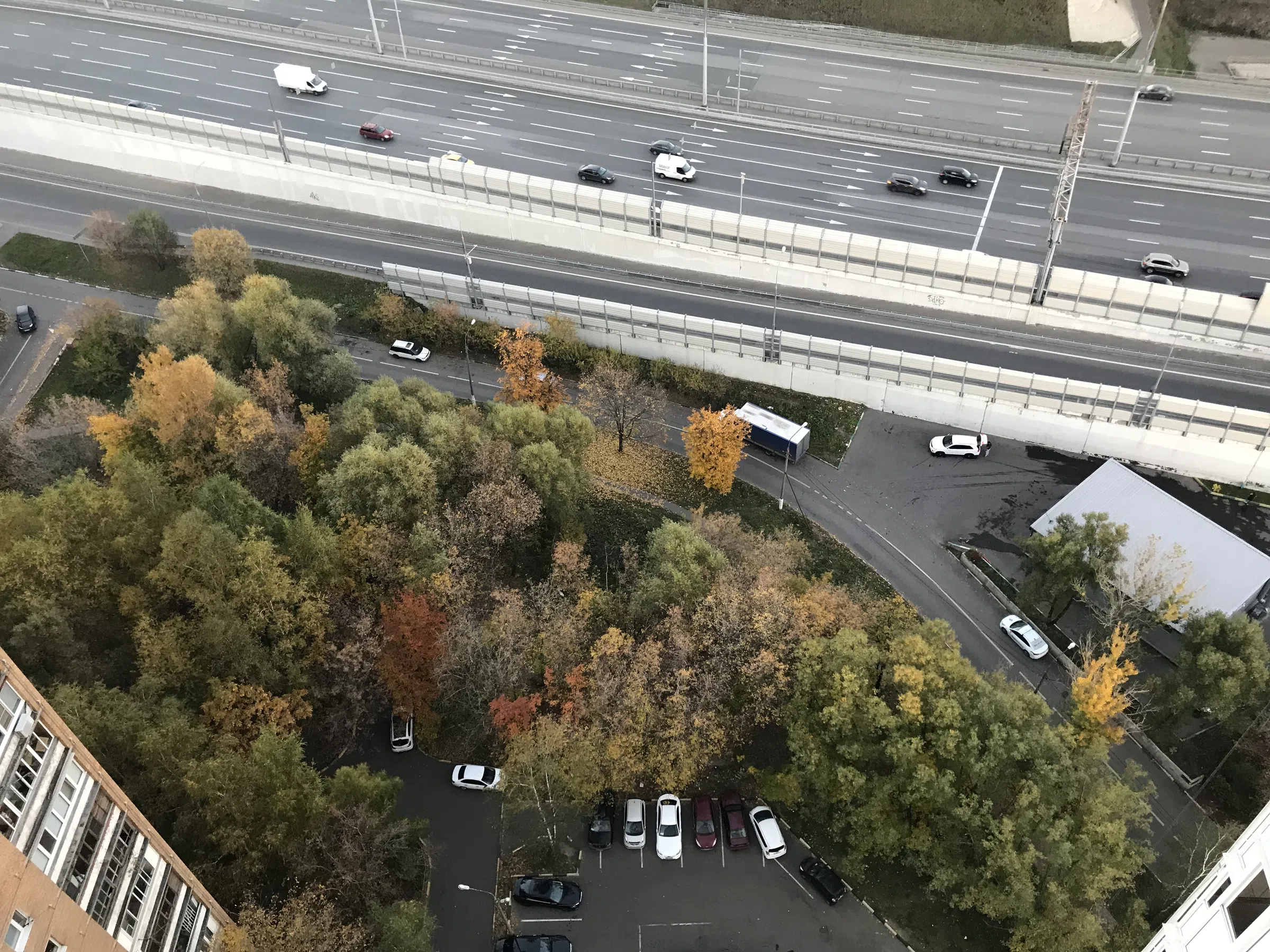 Парковка у жилого комплекса, фото 16