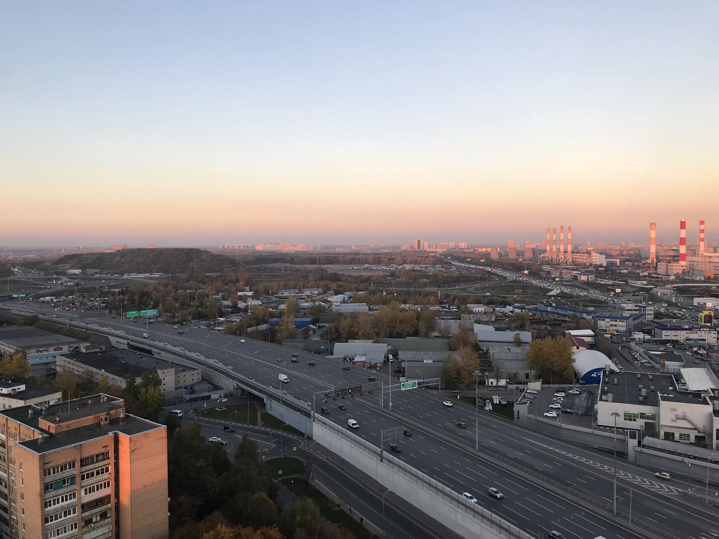 Парковка у жилого комплекса, фото 12
