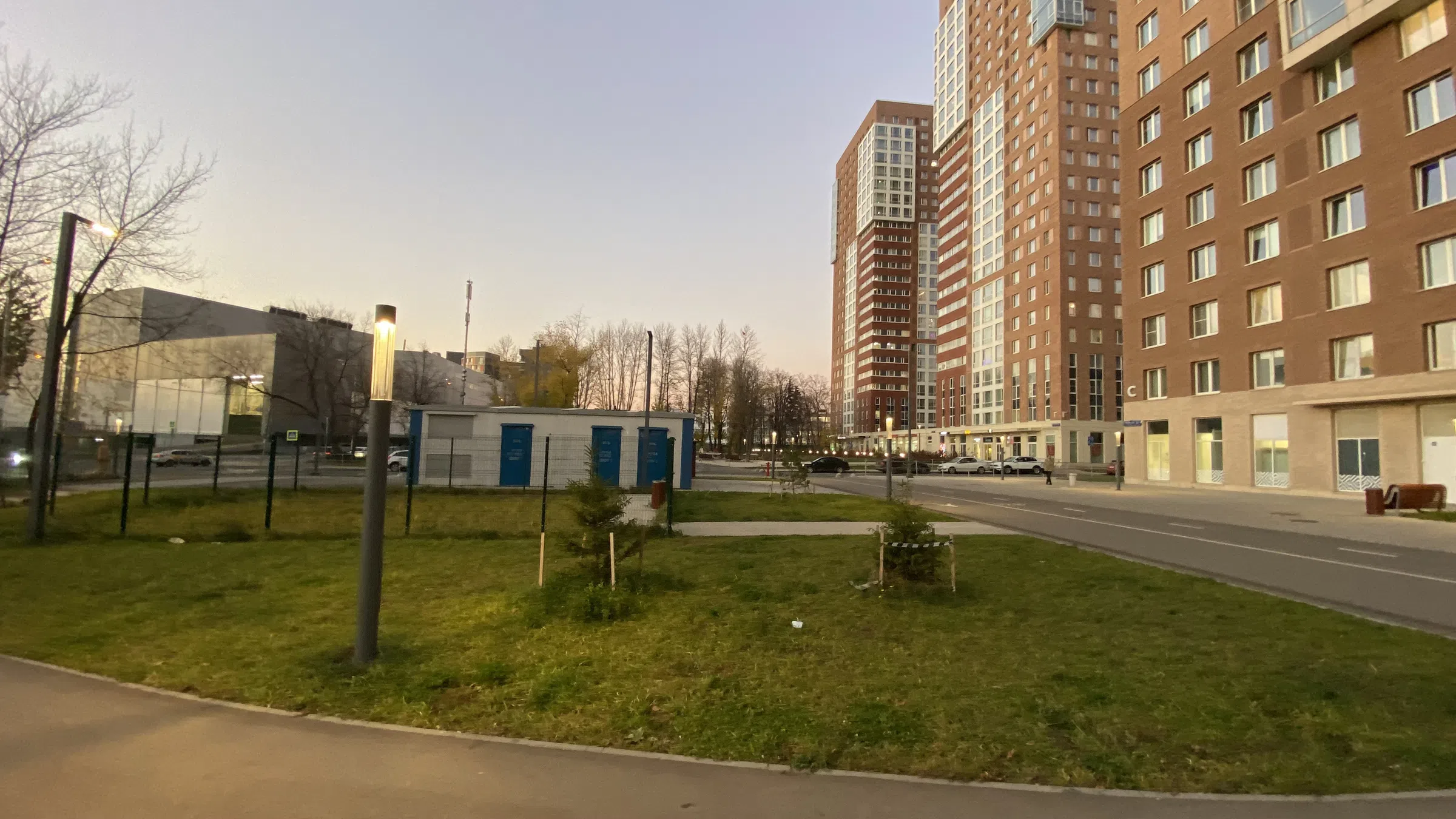 Парковка у многоэтажек, фото 8