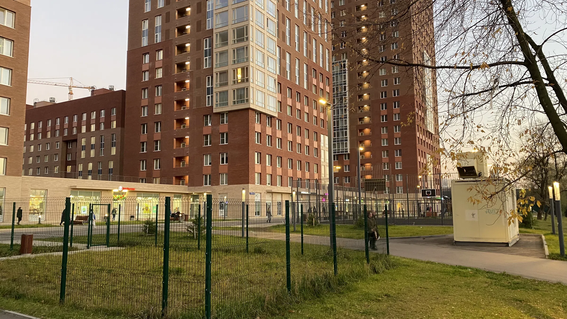 Парковка у многоэтажек, фото 3