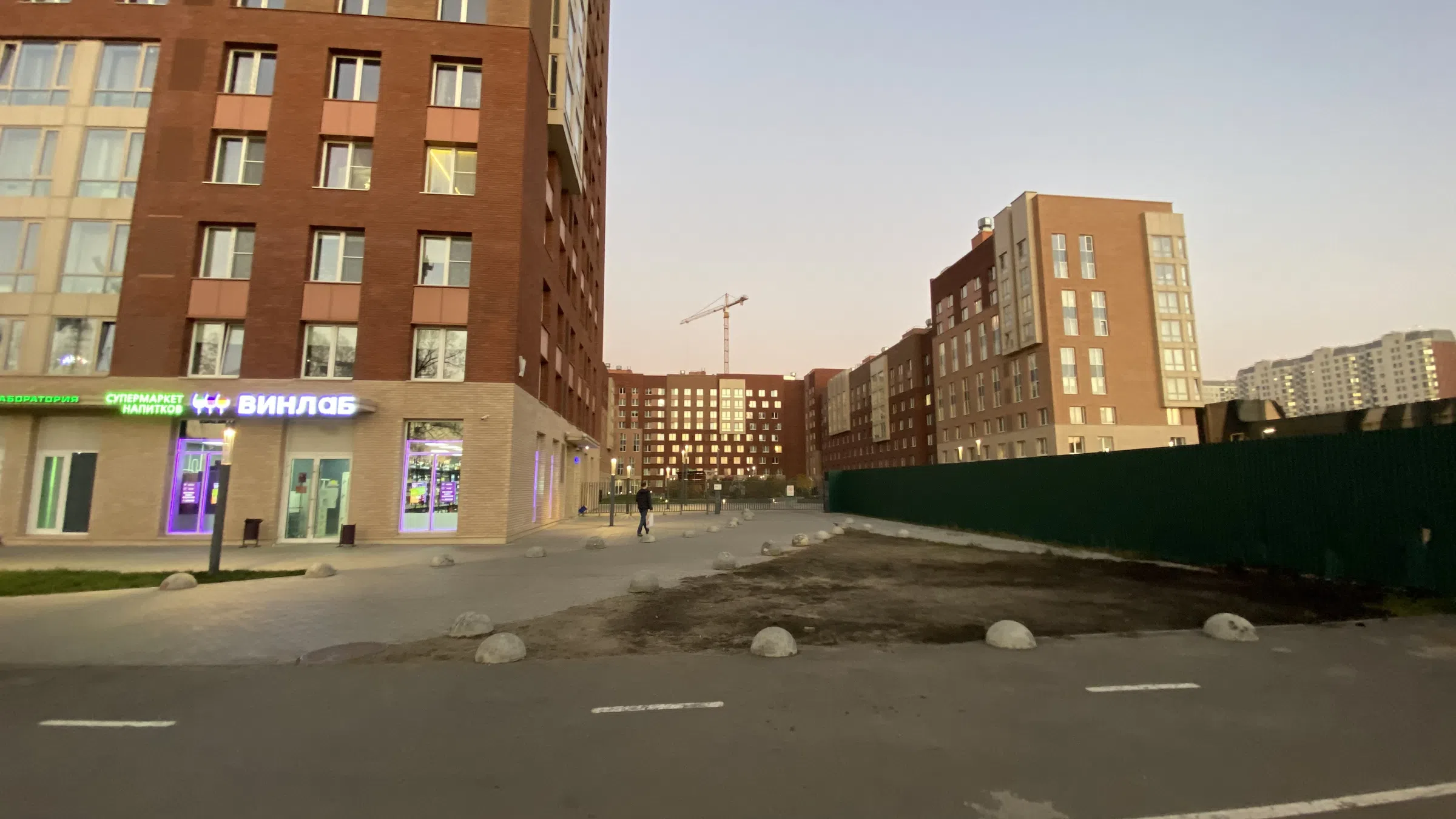 Парковка у многоэтажек, фото 17