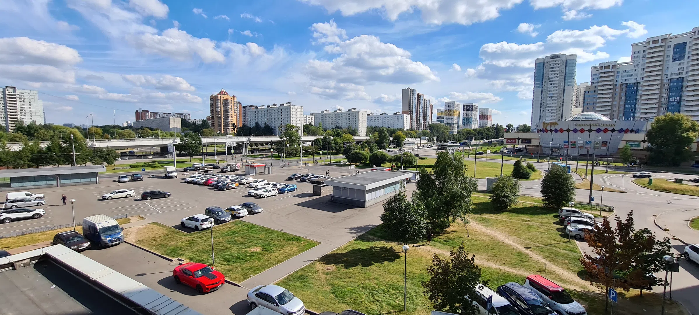 Длинный коридор с дверями, фото 18