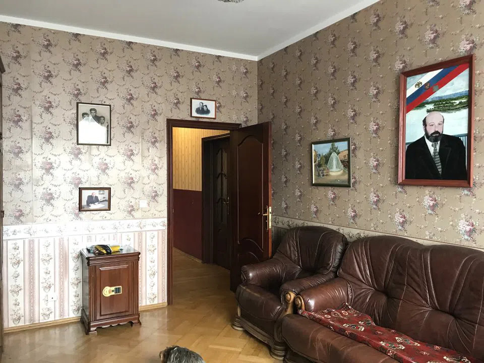 Классическая сталинка с обилием дерева, фото 6