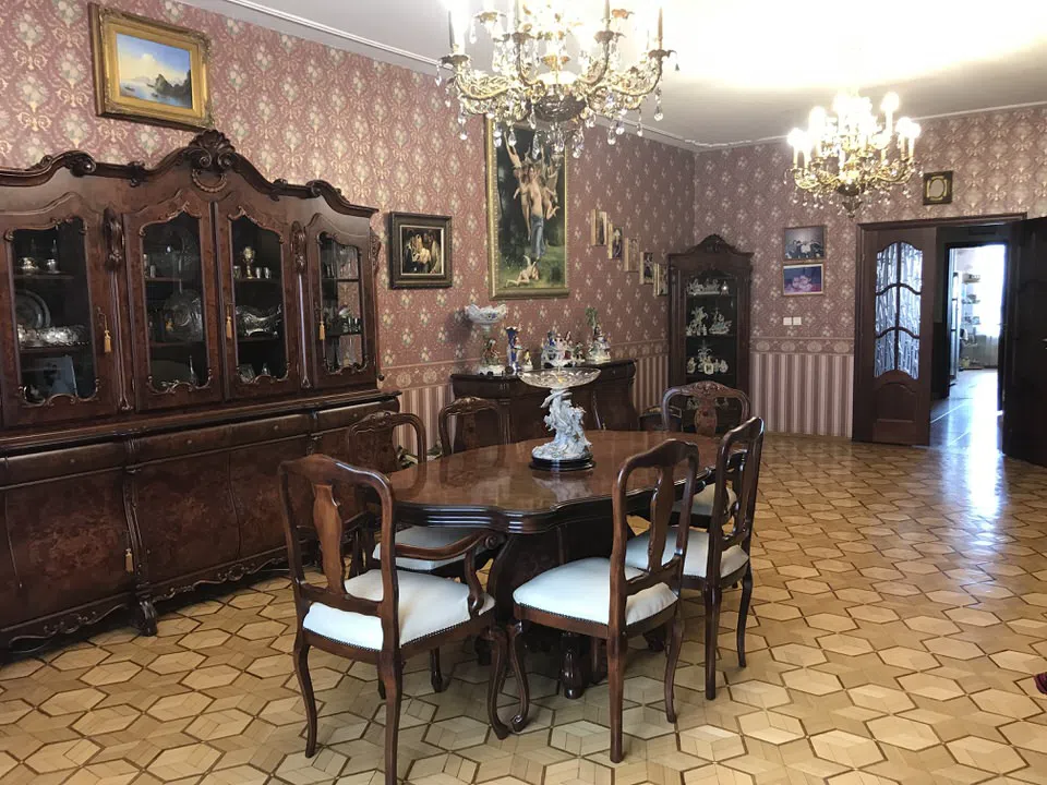 Классическая сталинка с обилием дерева, фото 13