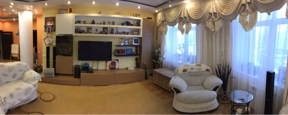 Квартира с оранжевой плиткой в прихожей, фото 13