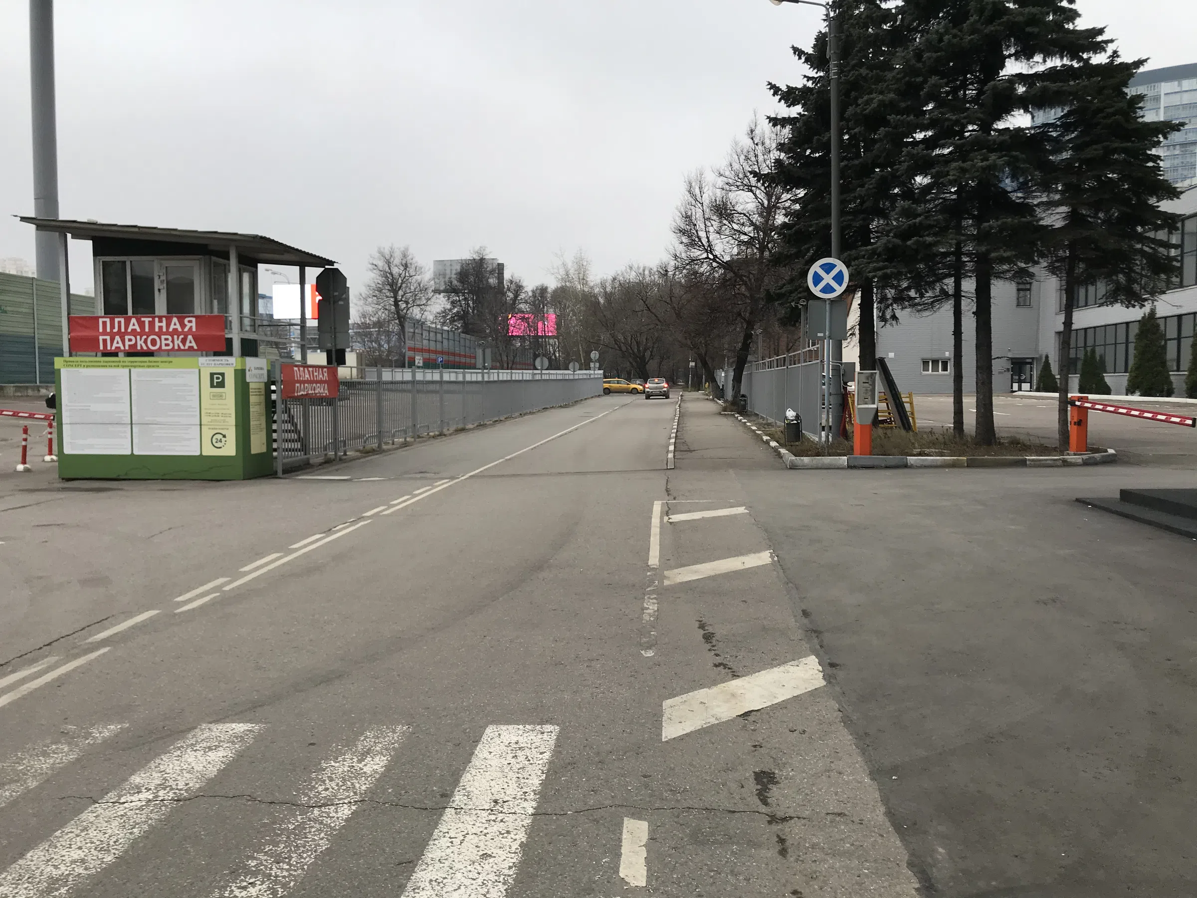 Отель с современным лобби, фото 11
