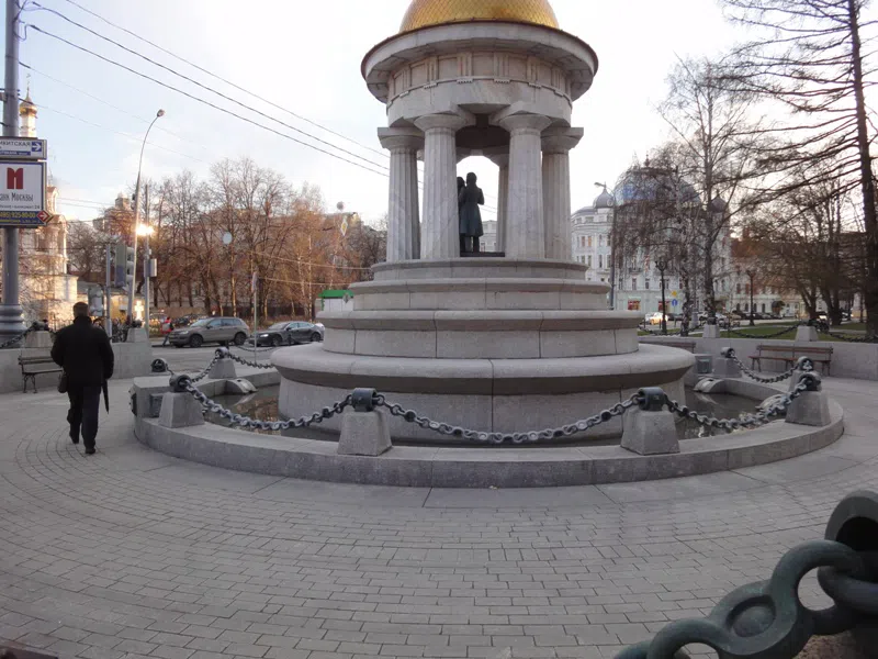 Здание с граффити, фото 20