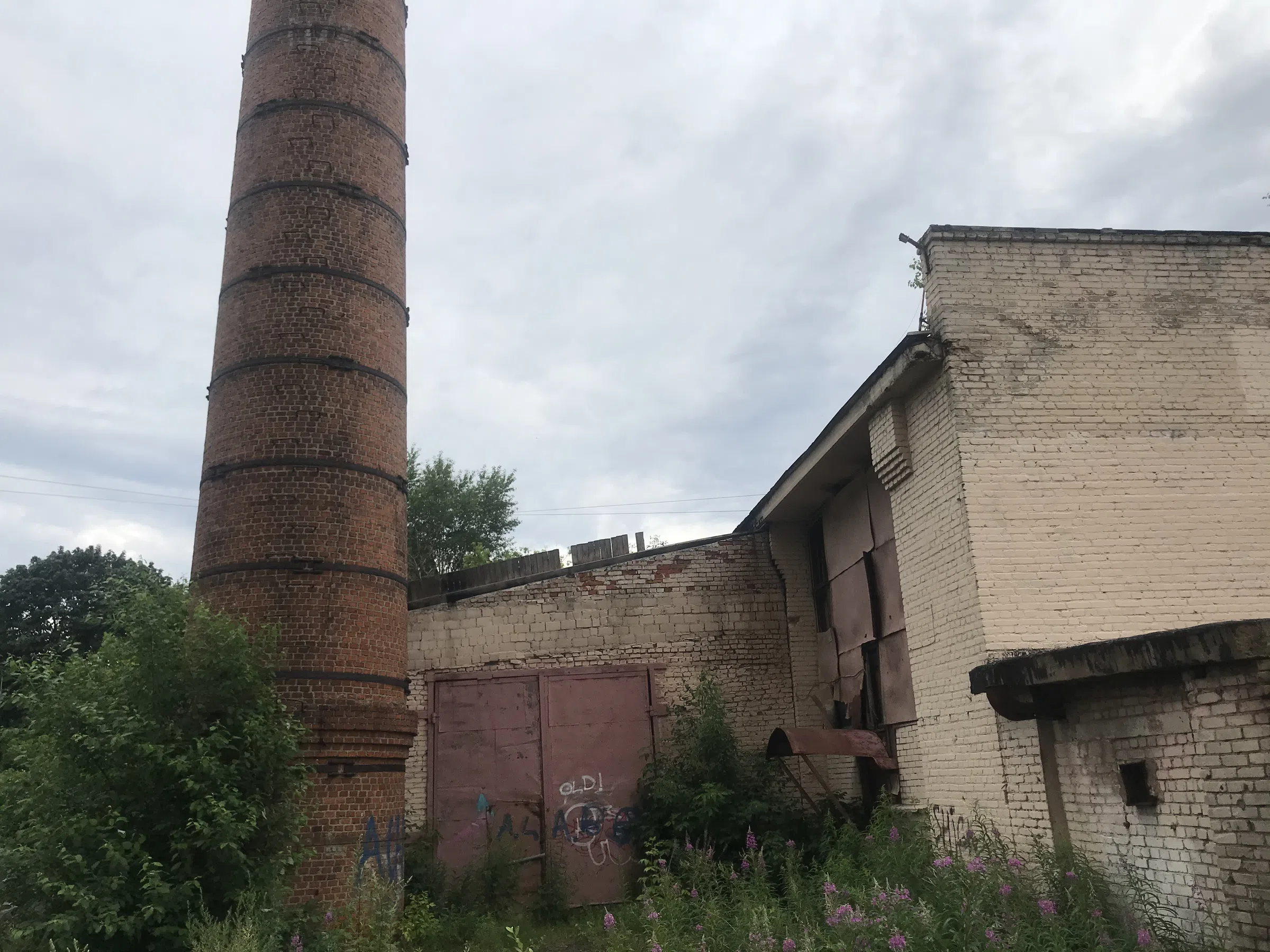 Котельная с высокой трубой, фото 10