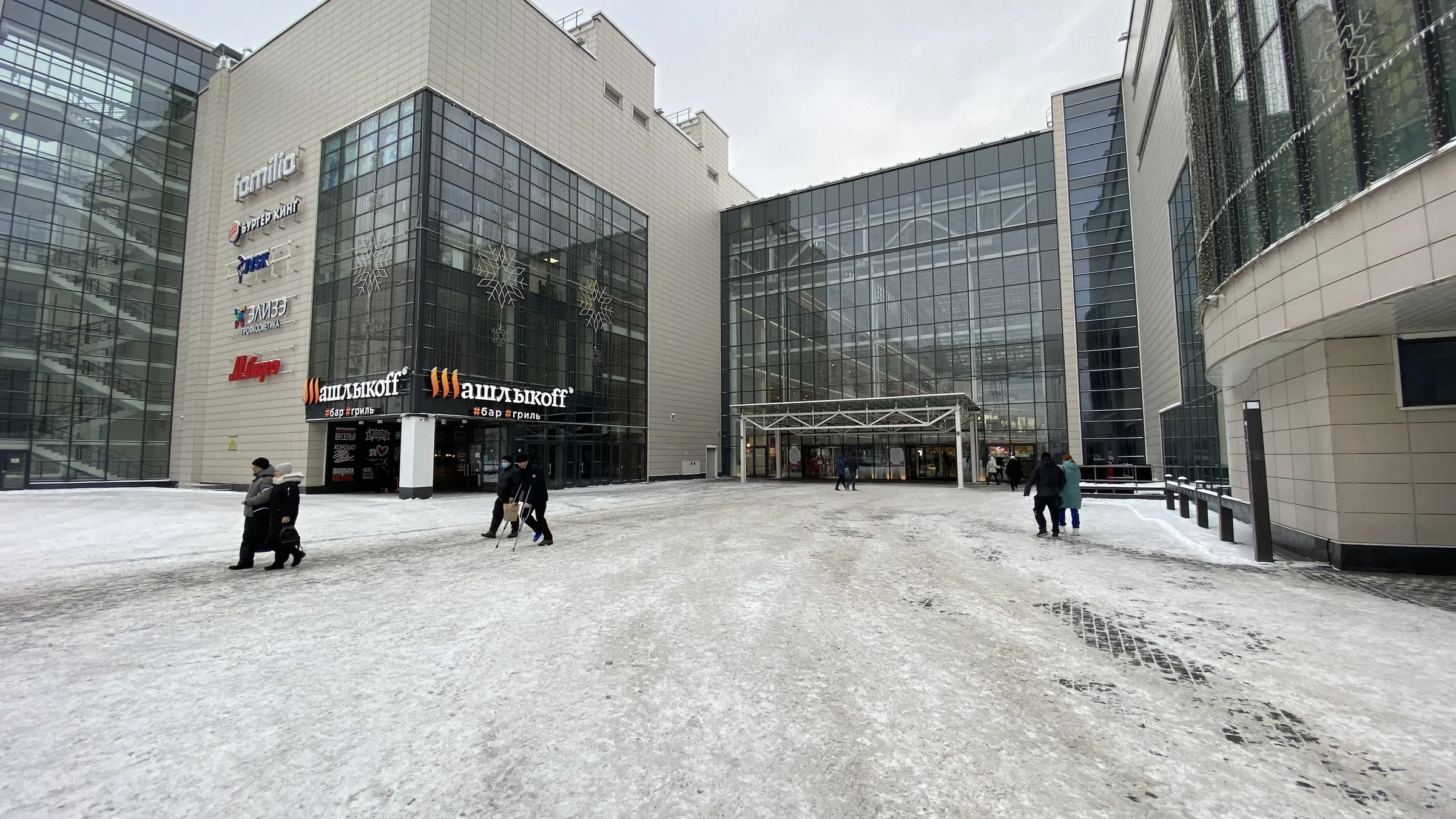 Подземная парковка торгового центра, фото 8
