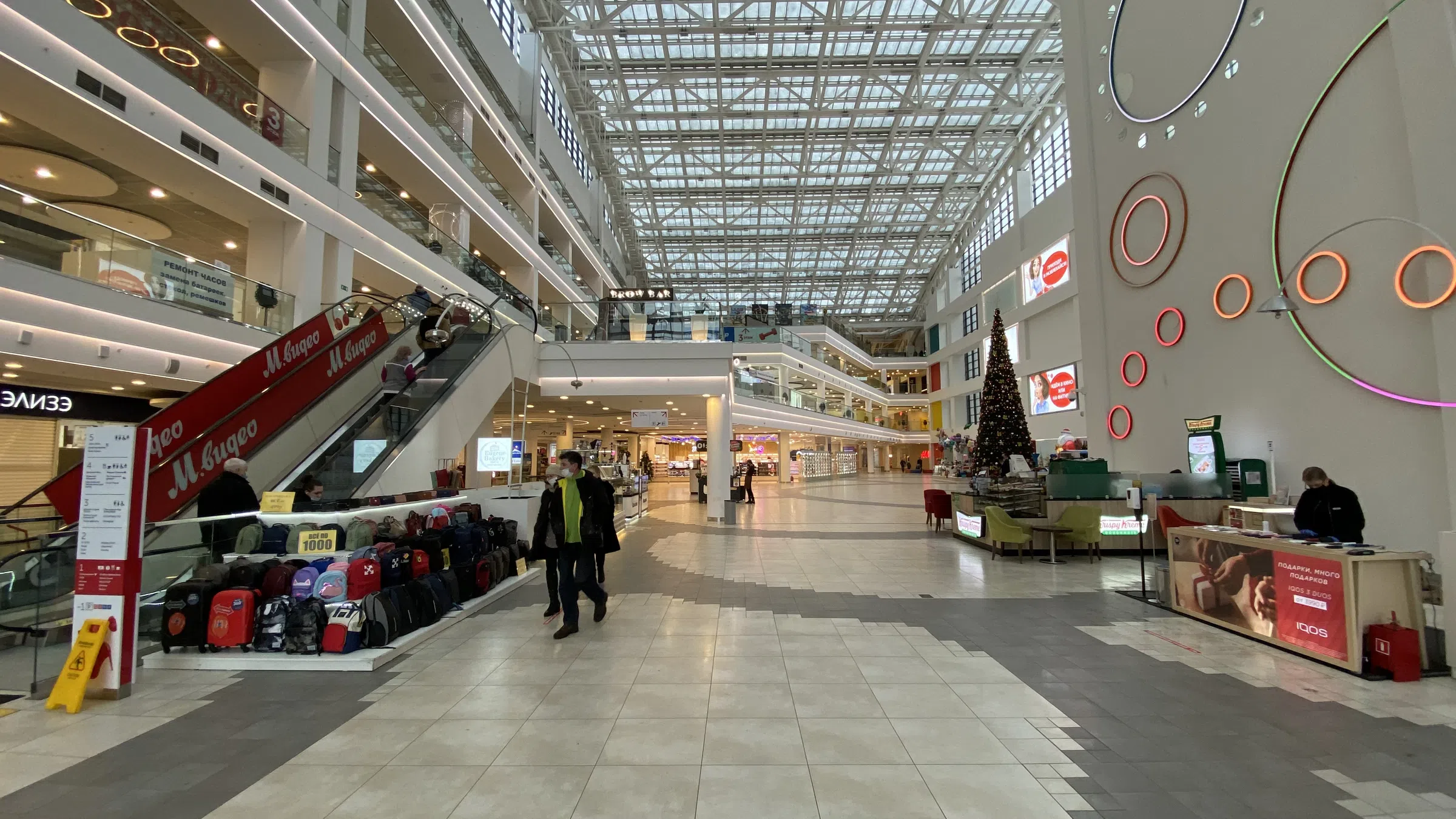 Подземная парковка торгового центра, фото 4