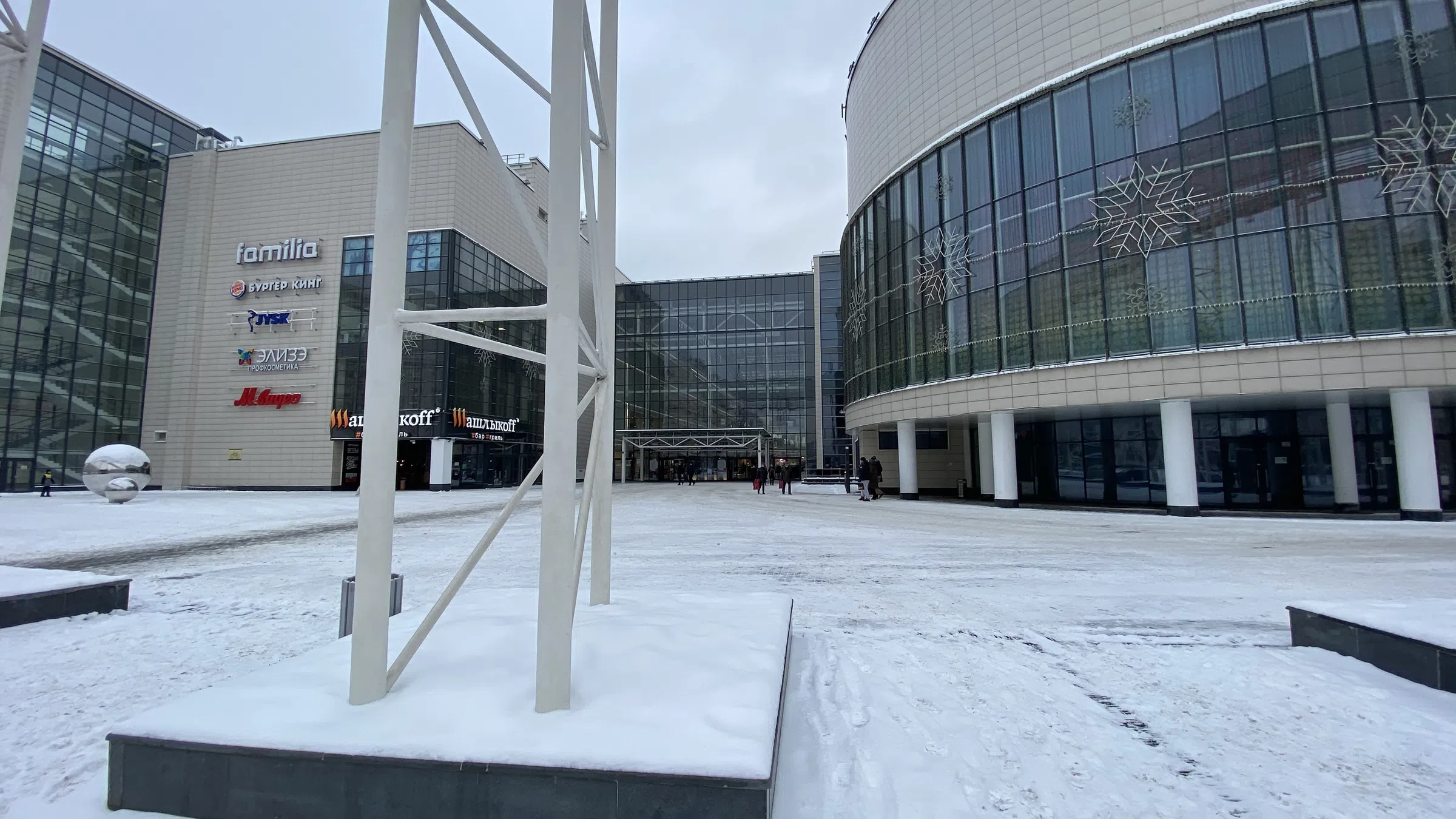 Подземная парковка торгового центра, фото 12