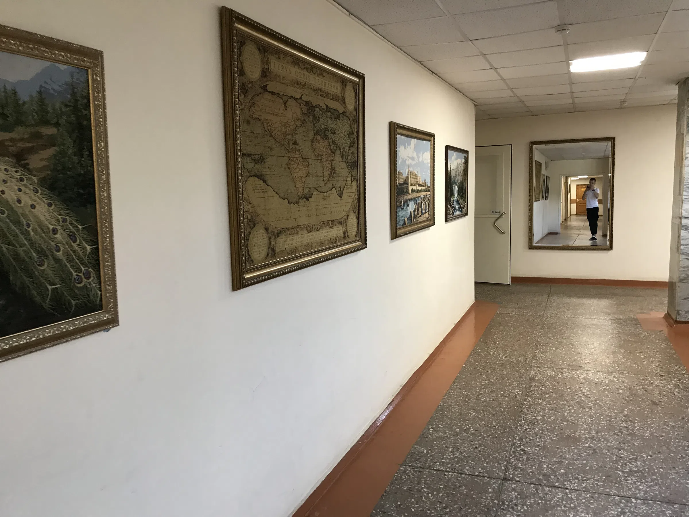 Университет с вестибюлем в стиле сталинского ампира, фото 20