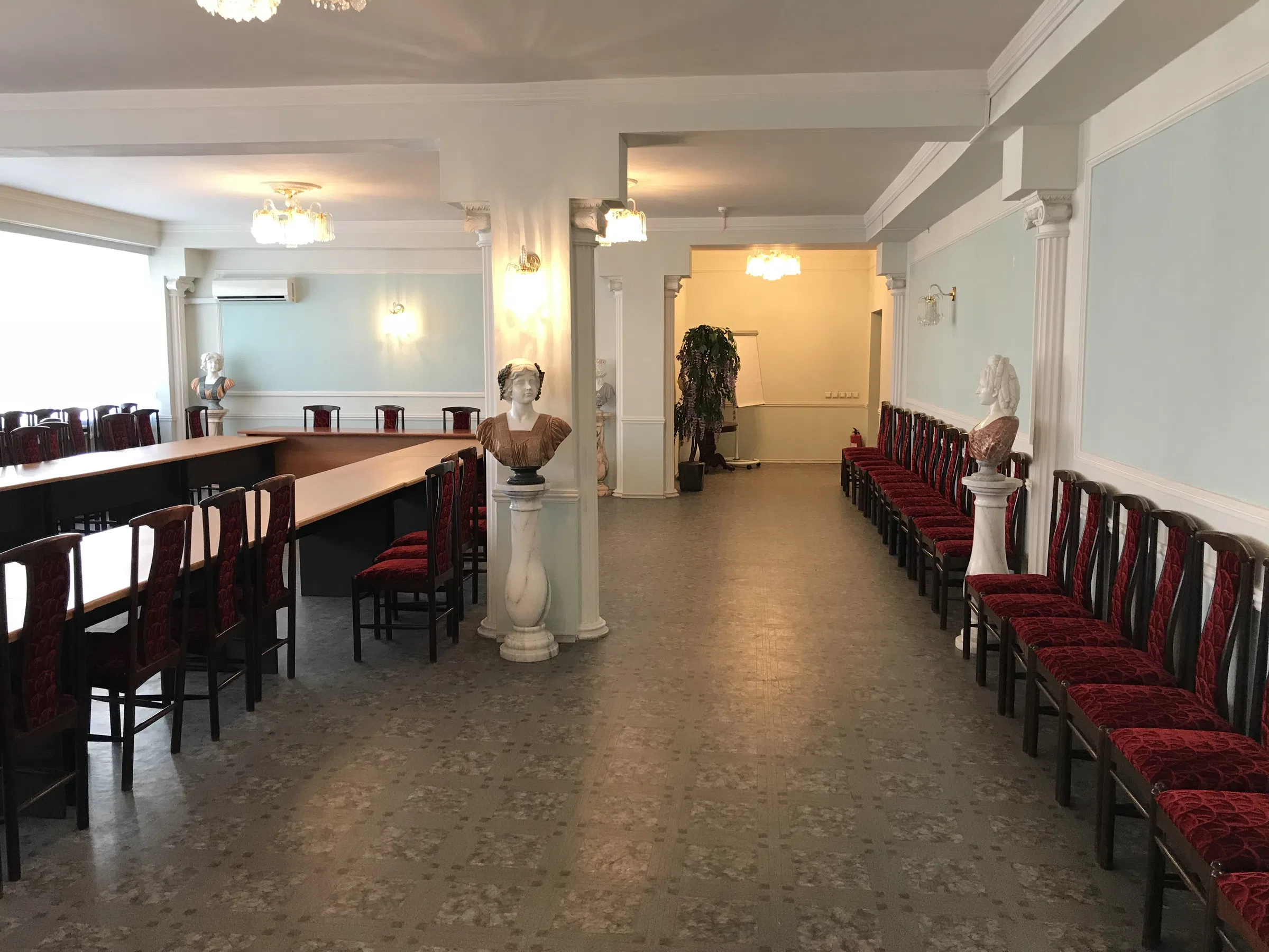 Университет с вестибюлем в стиле сталинского ампира, фото 10