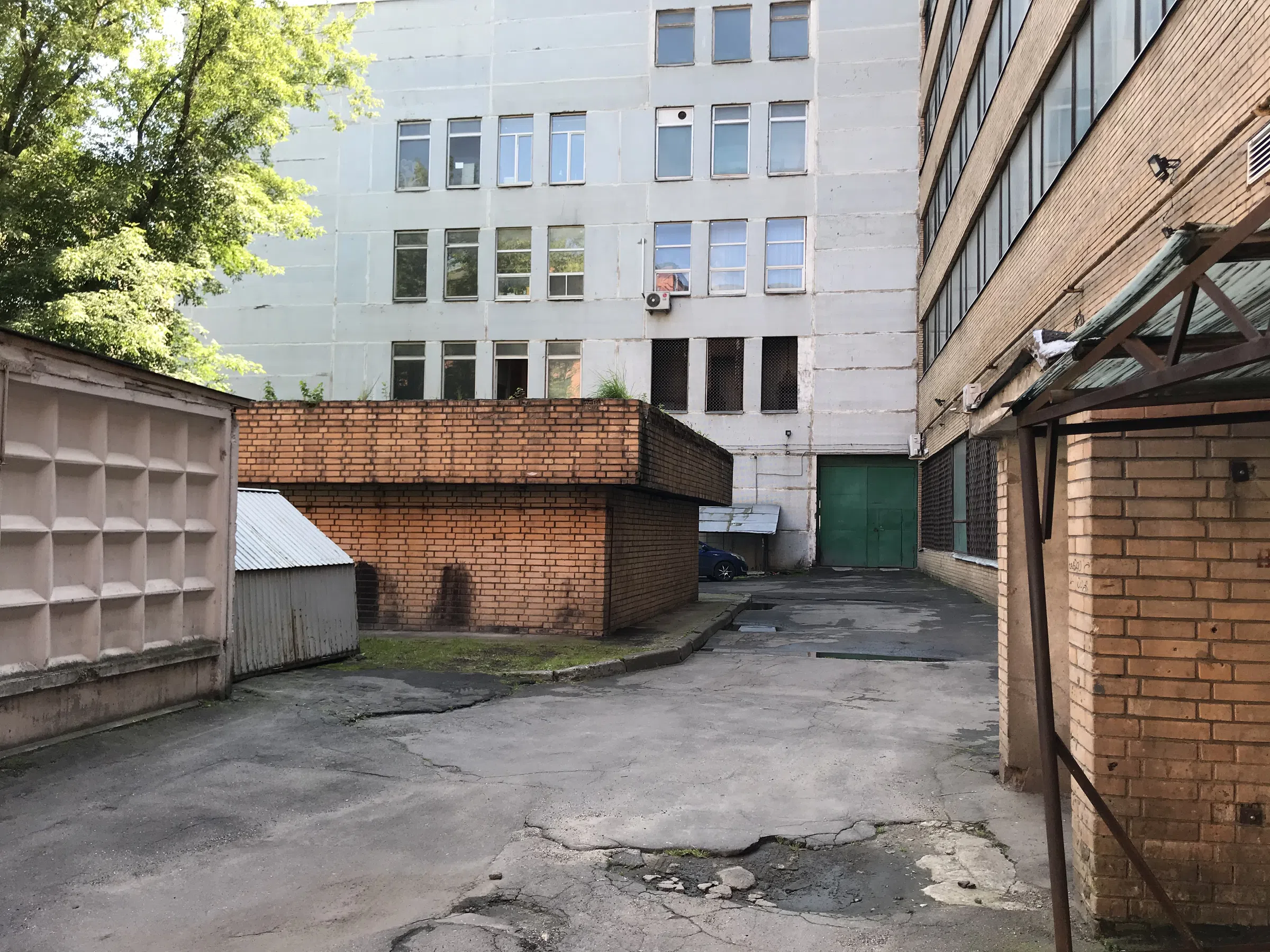 Университетский дворик, фото 23