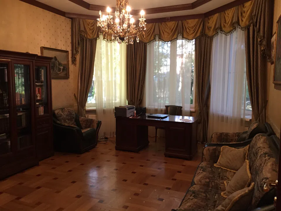 Дача с красным бильярдом, фото 14