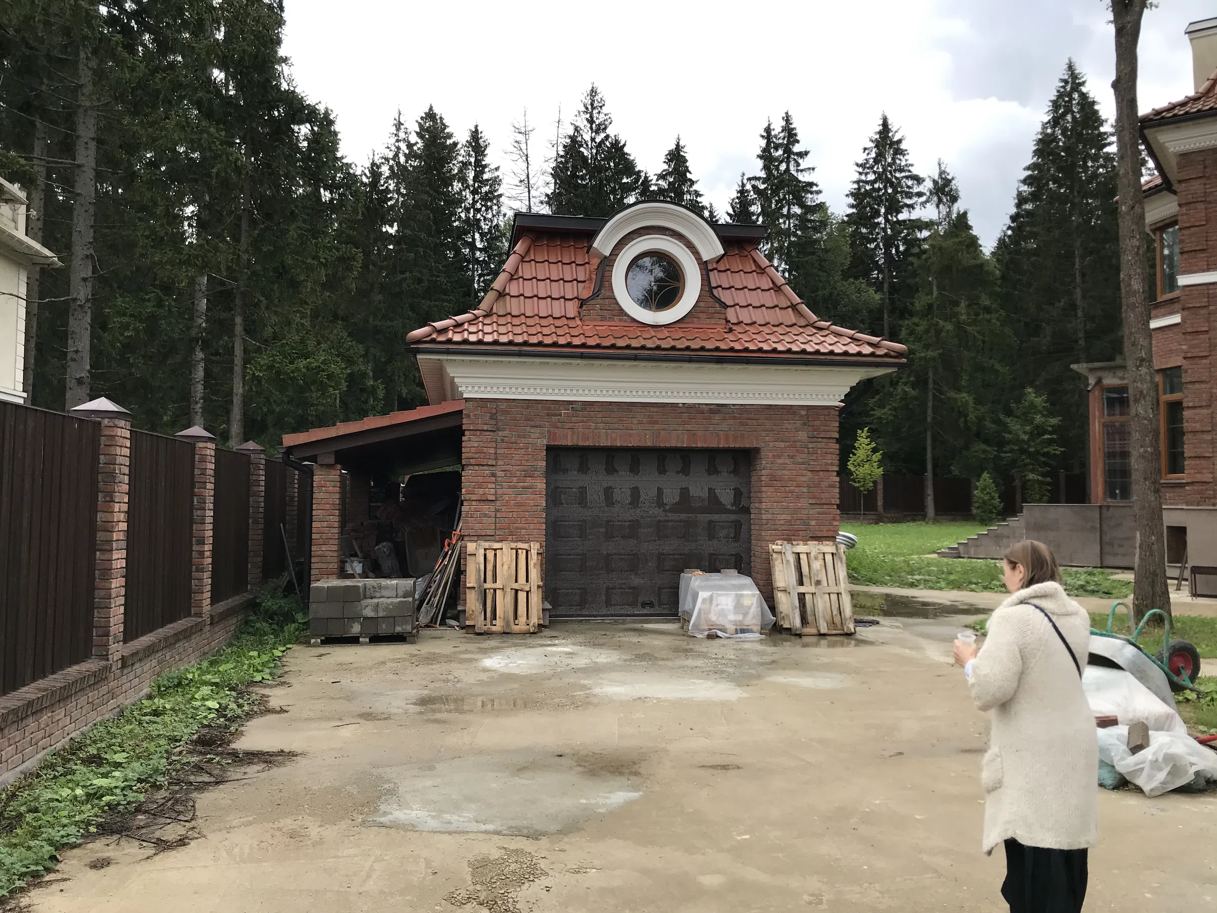 Кирпичный дом на опушке, фото 2