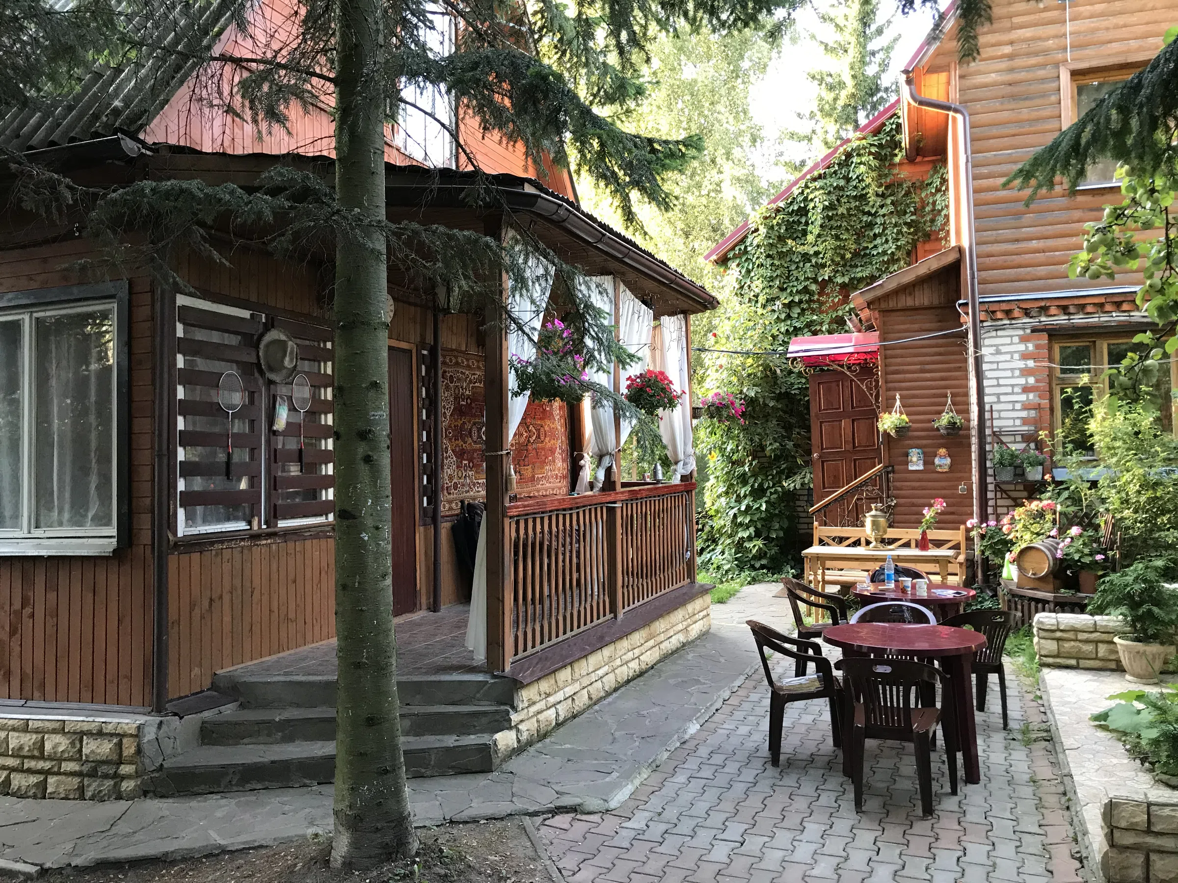 Дача с двориком и фонтаном, фото 4