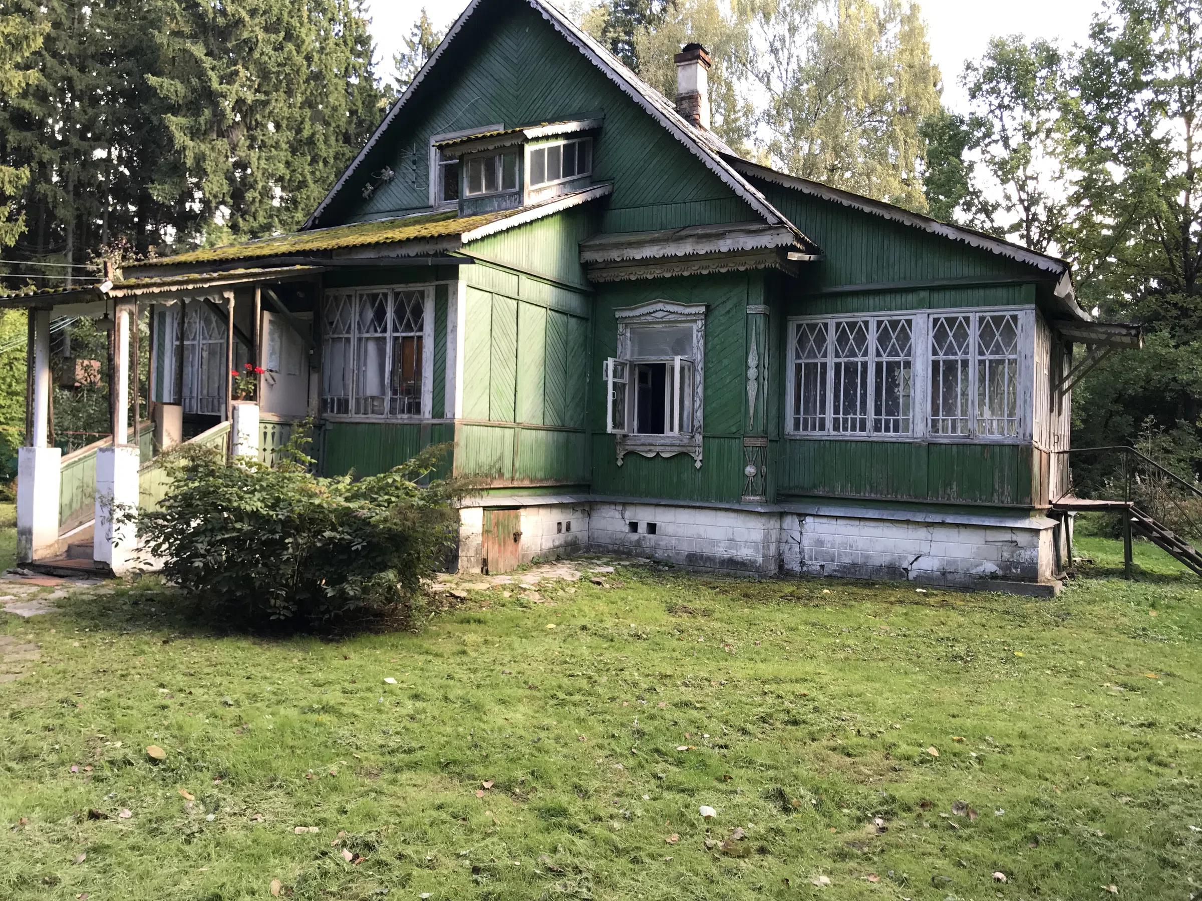 Дача с ромбовыми окнами, фото 2