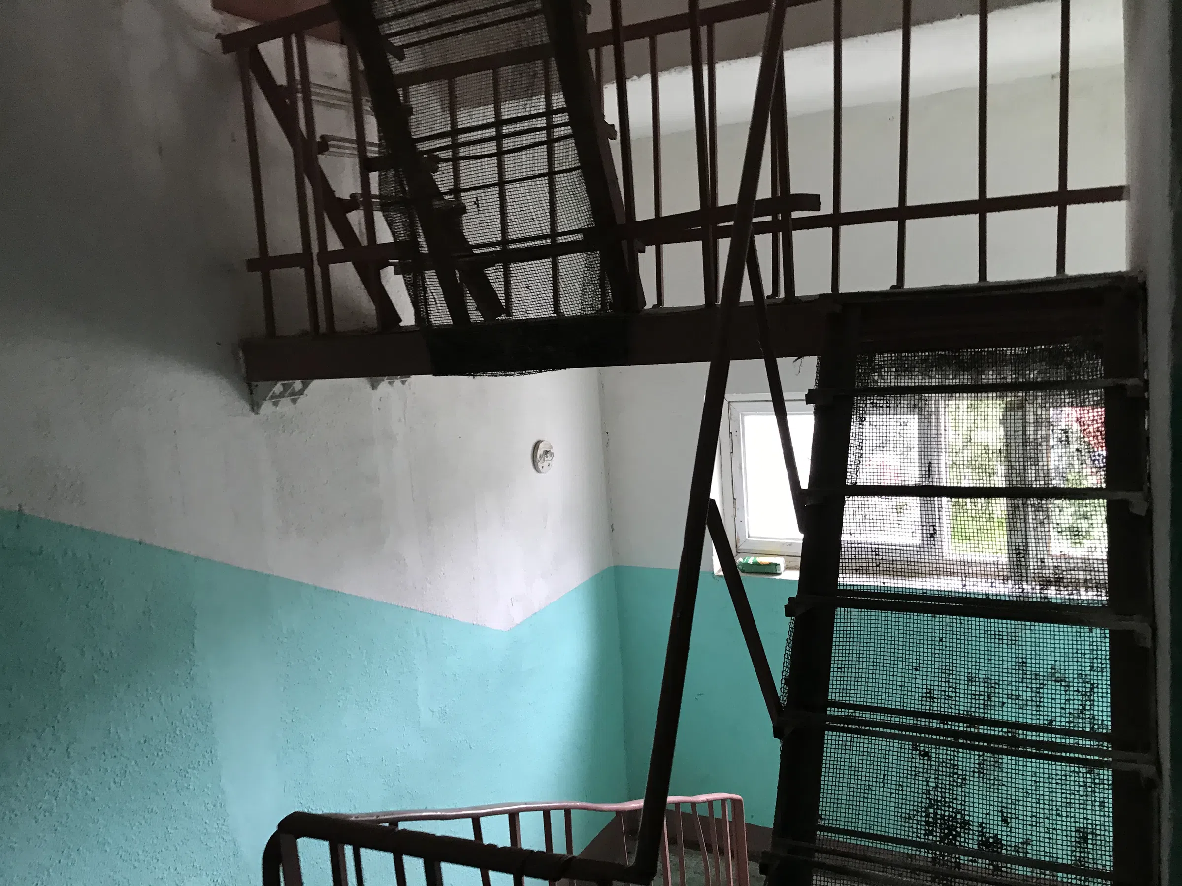 Панелька с двориком, фото 20