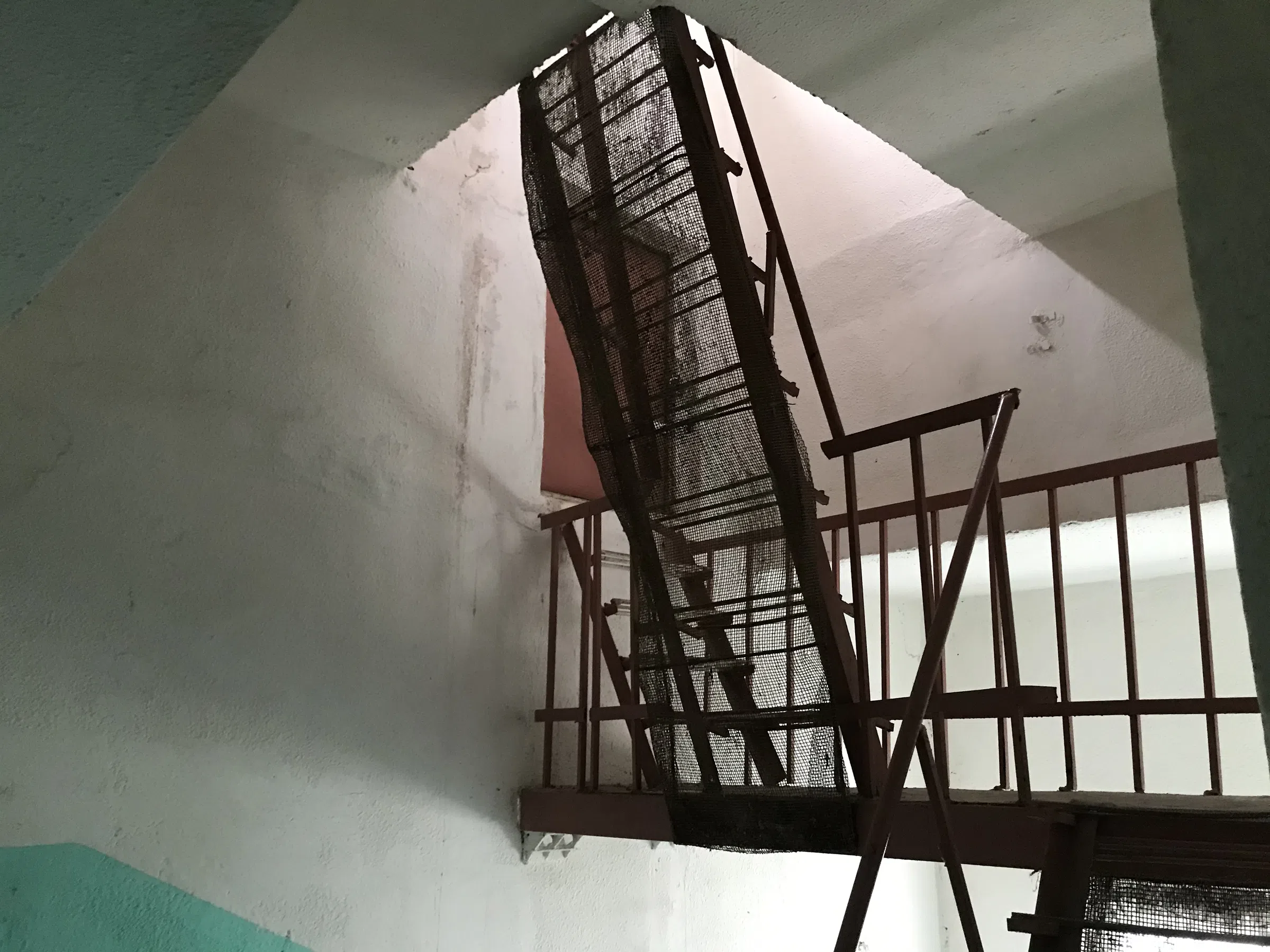 Панелька с двориком, фото 19