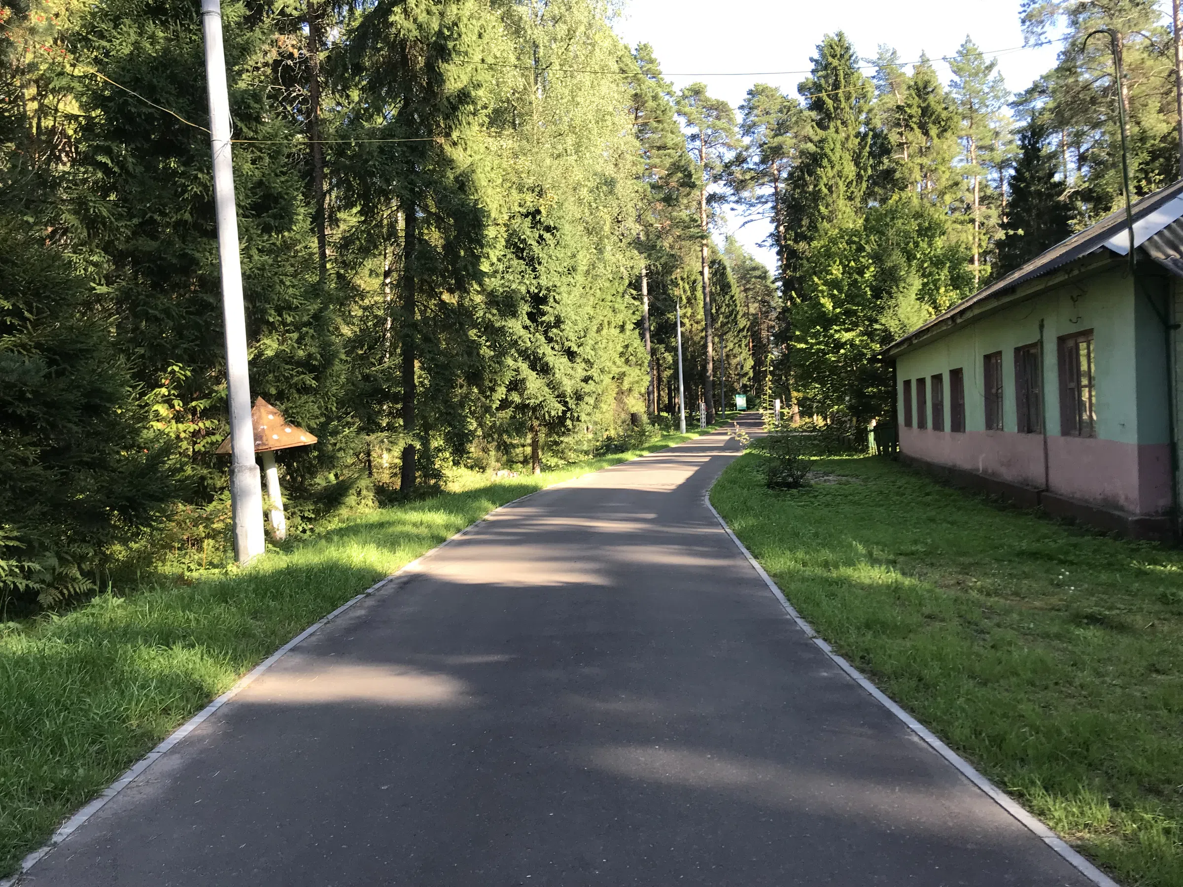 Парк с постройками, фото 1