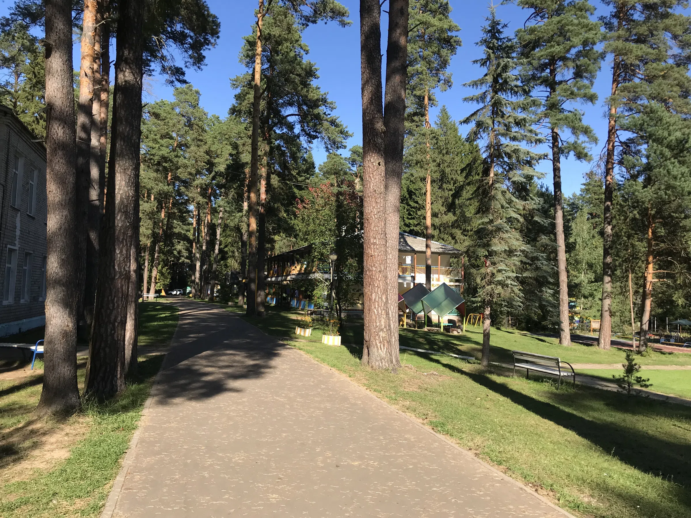 Парк с постройками, фото 23