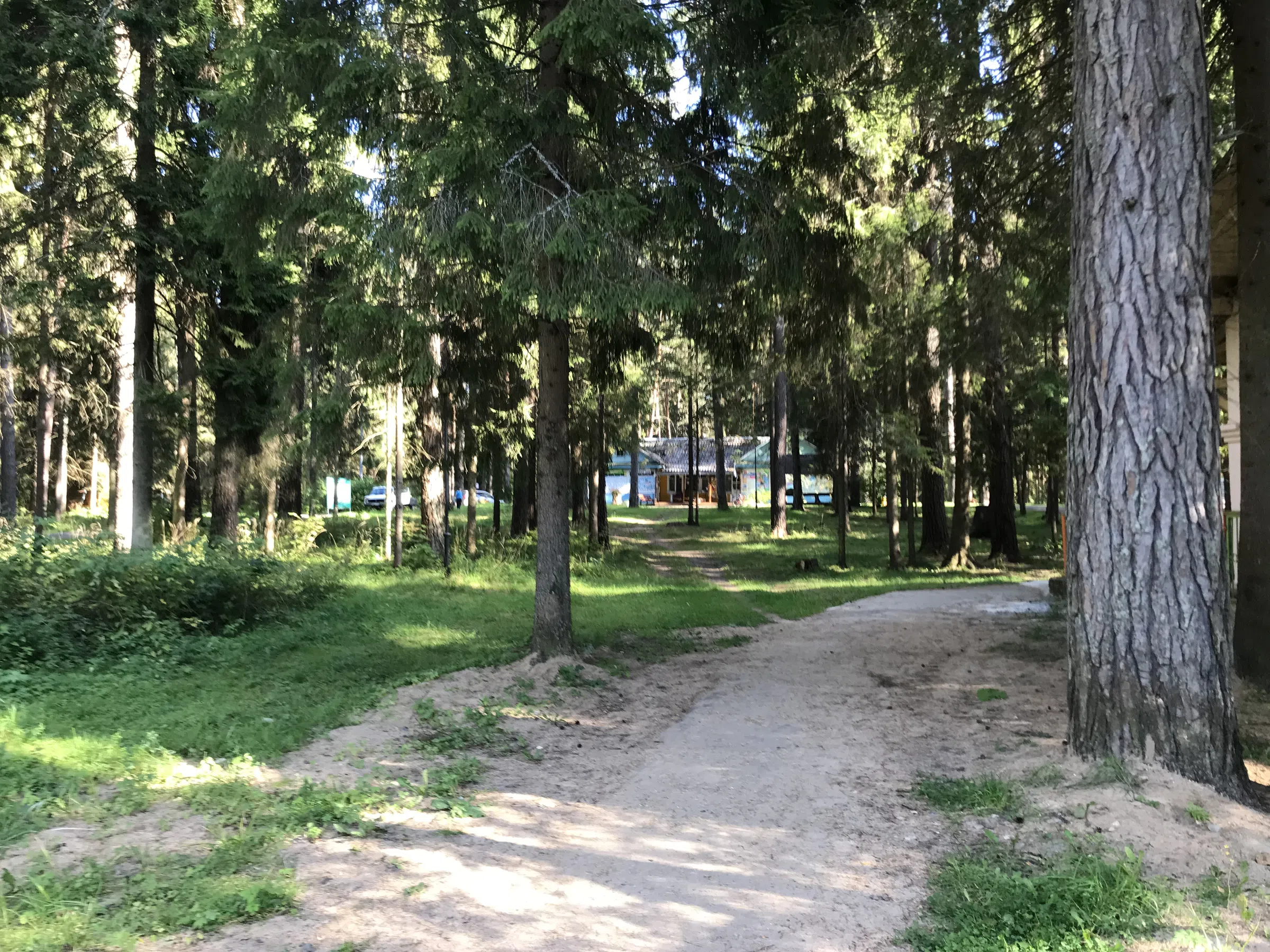 Парк с постройками, фото 9