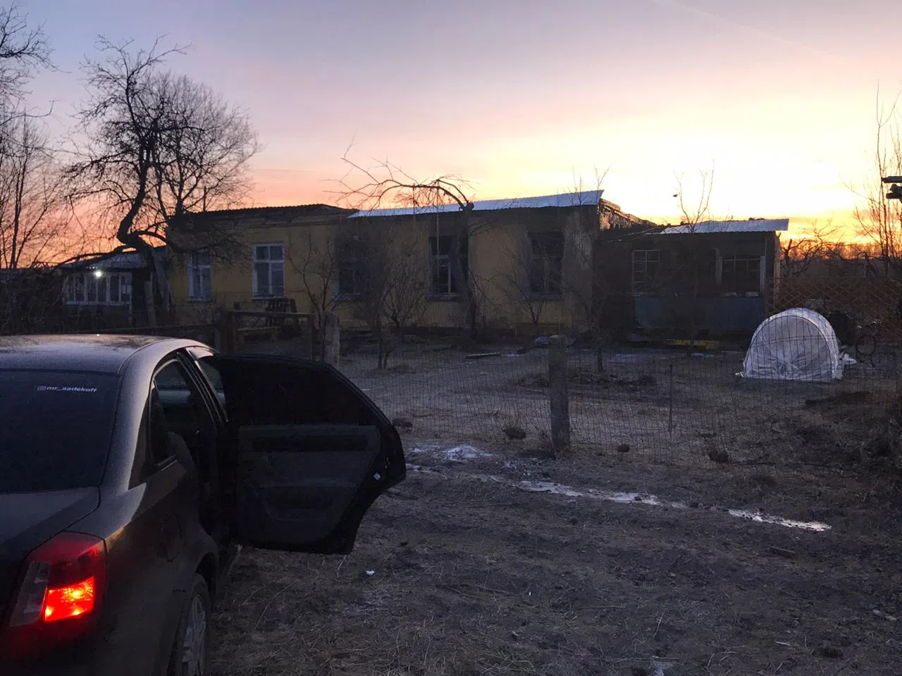 Хибара на закате, фото 1