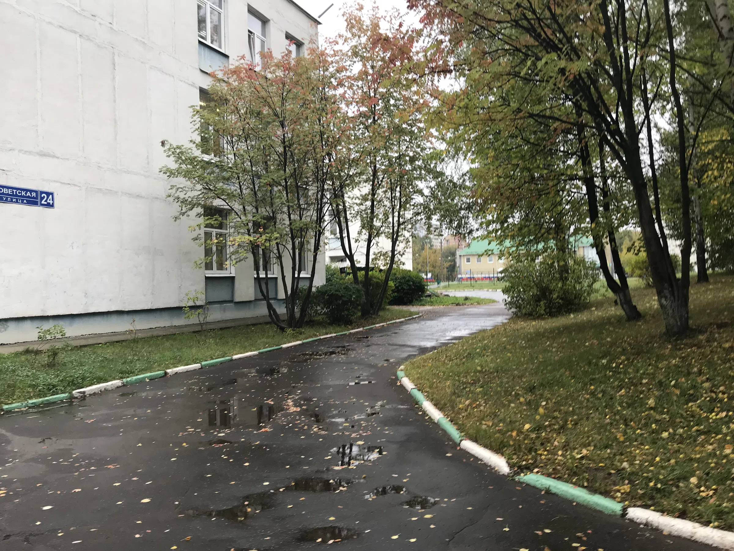 Школа с футбольным полем, фото 6