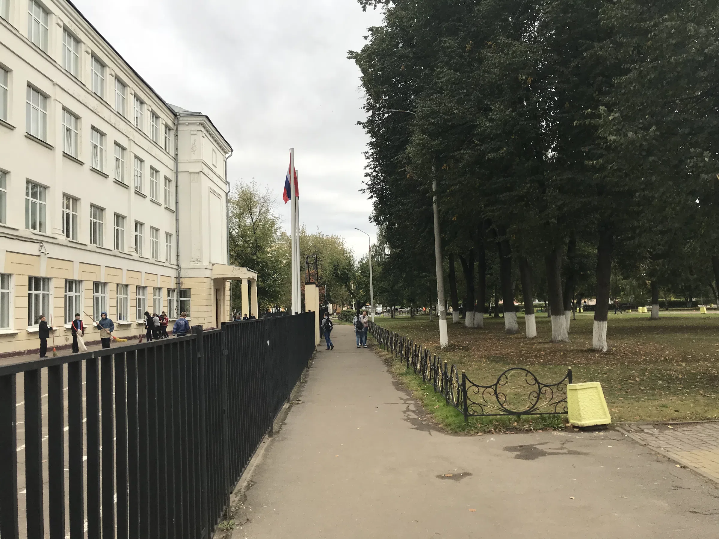 Классическая школа с парадным входом, фото 8