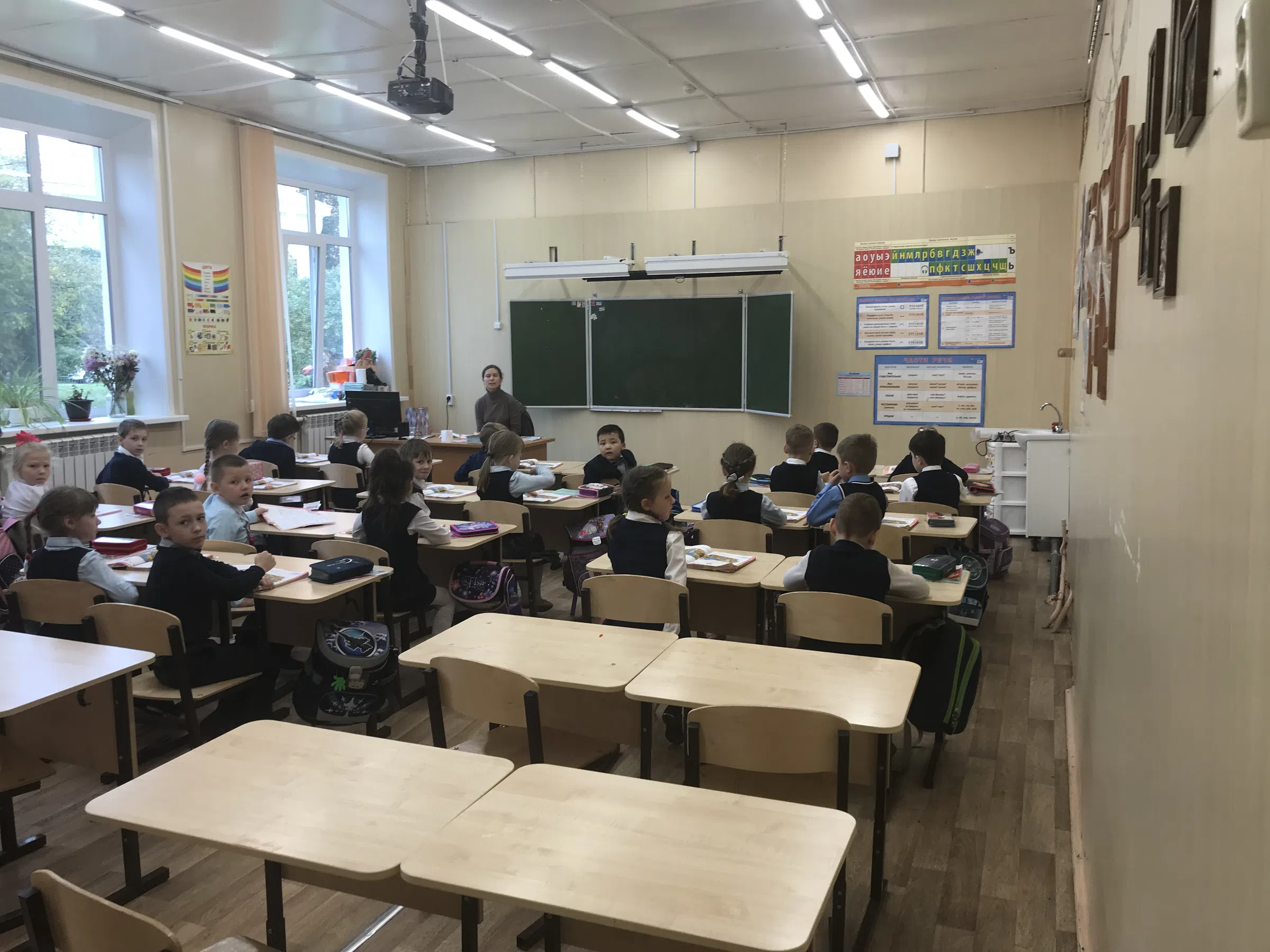 Классическая школа с парадным входом, фото 14