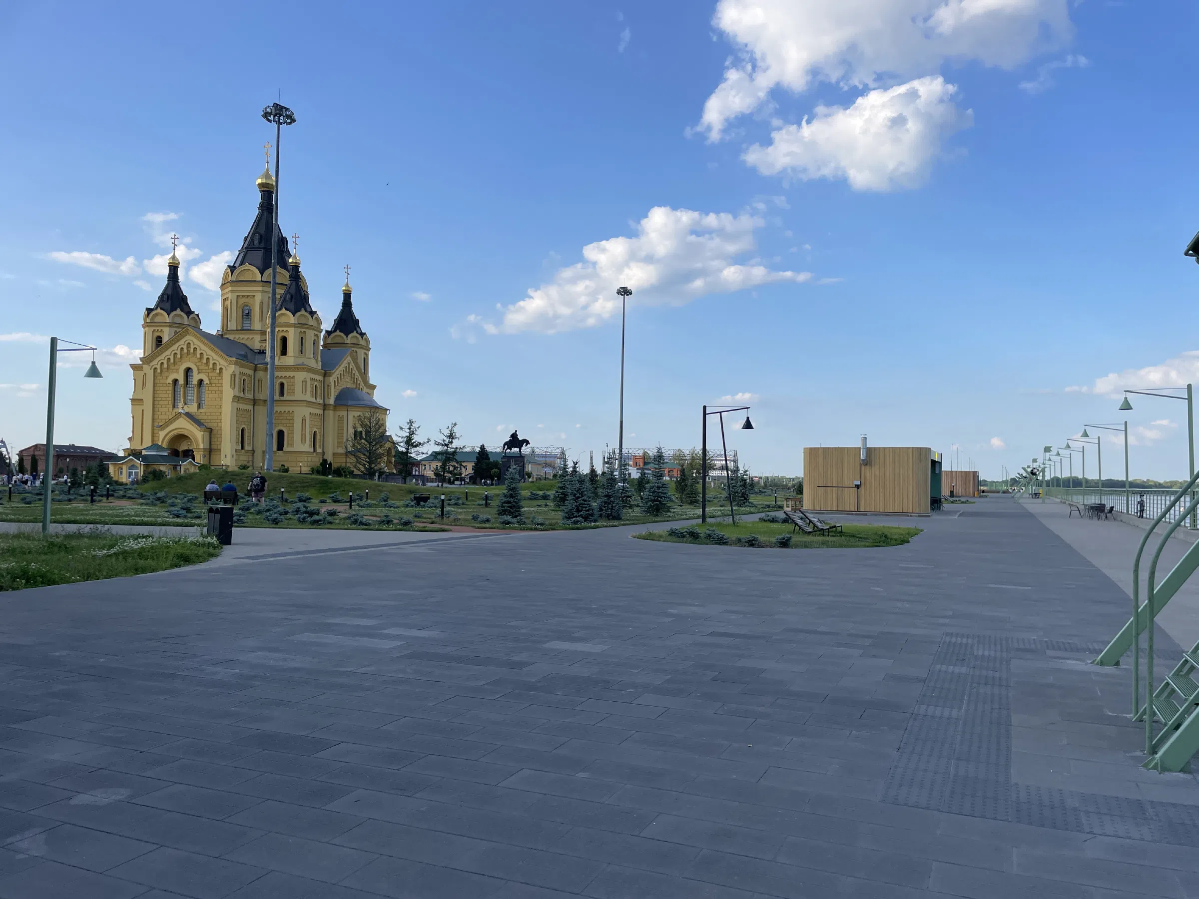 Набережная с храмом, фото 16