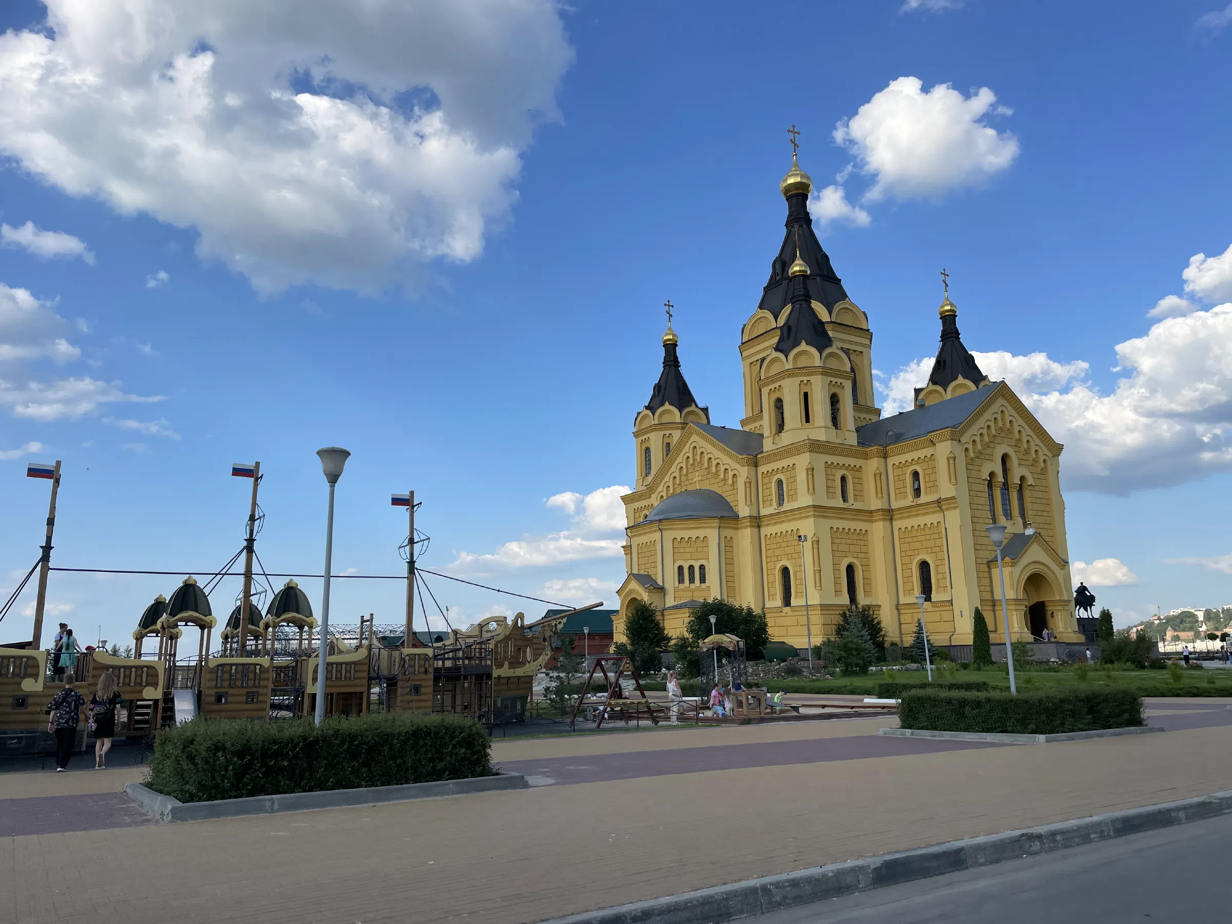 Набережная с храмом, фото 4