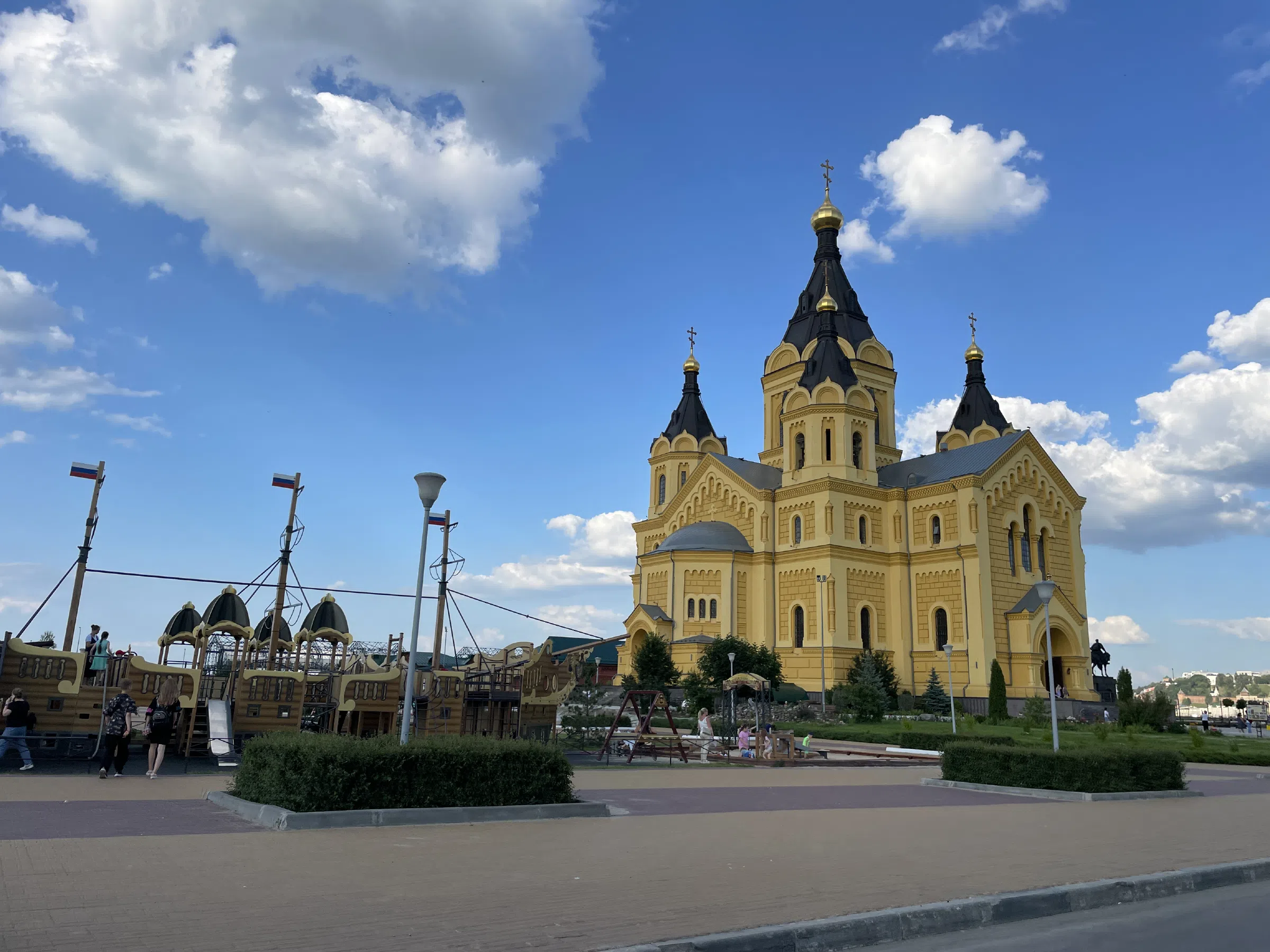 Набережная с храмом, фото 3