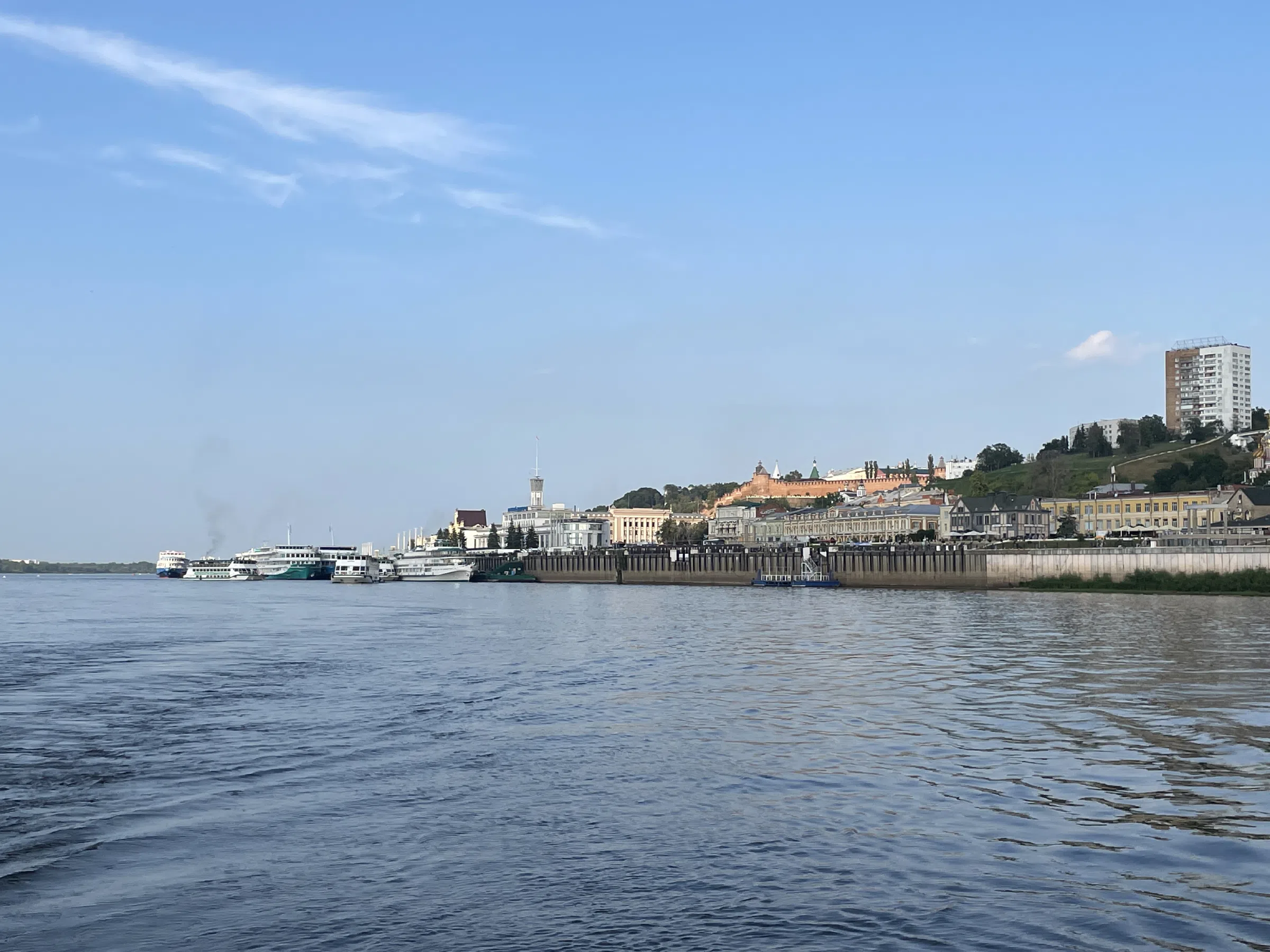 Набережная с теплоходами, фото 13