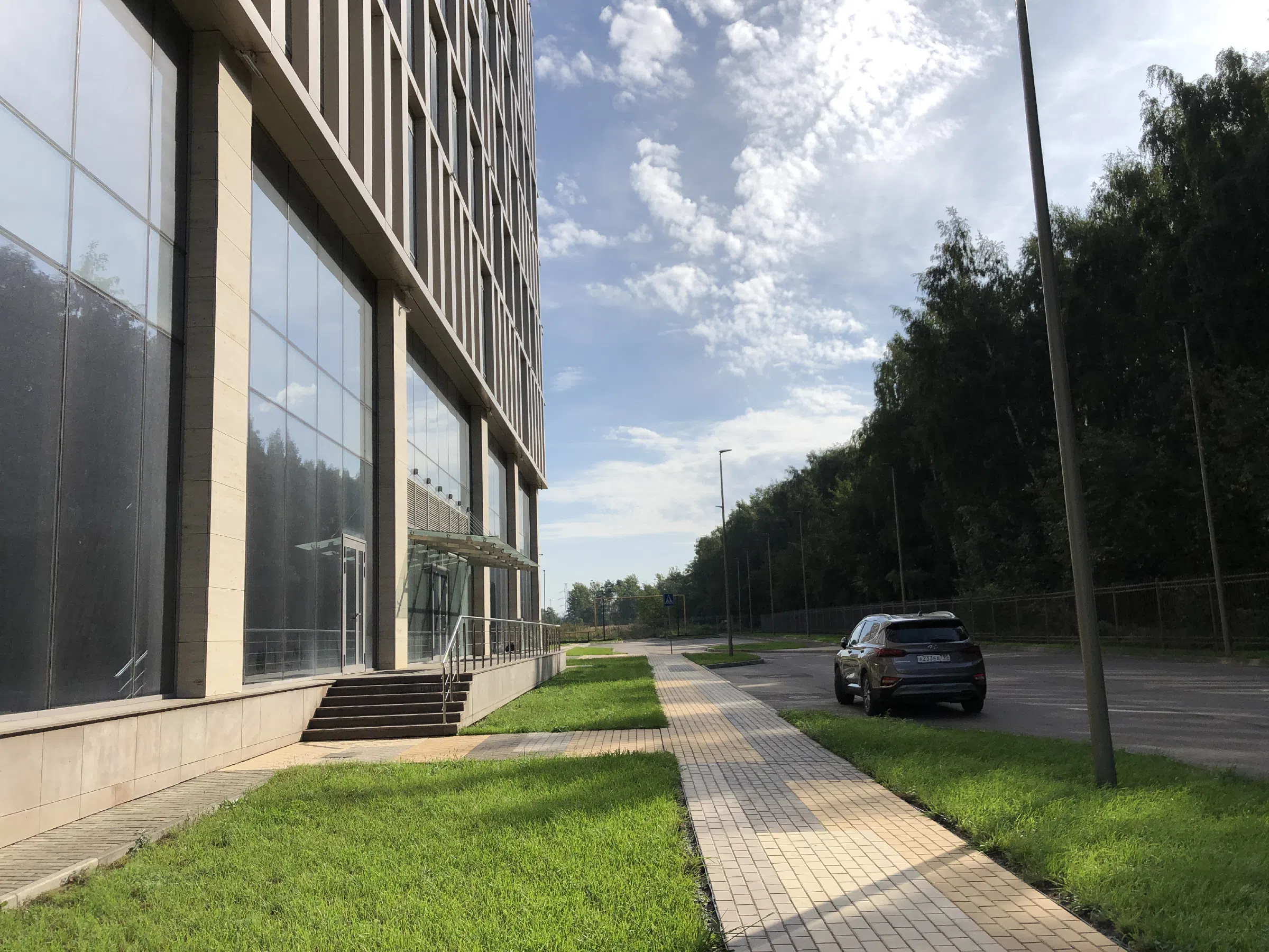 Парковка у модерн зданий, фото 24