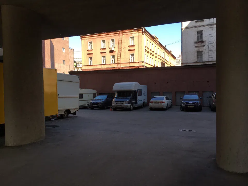 Бизнес-центр с цилиндром, фото 10