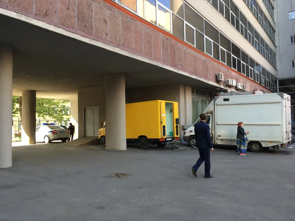Бизнес-центр с цилиндром, фото 6