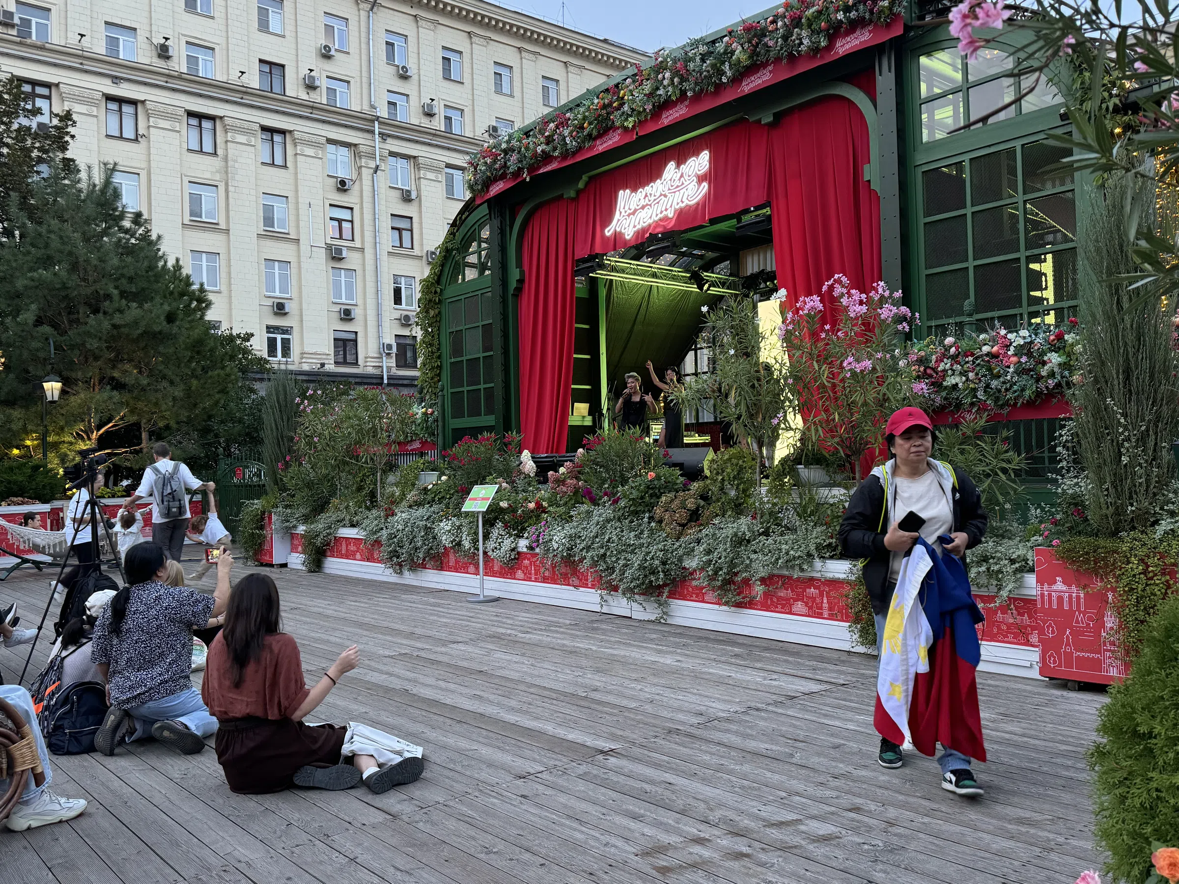 Кафе в еловом лесу, фото 23