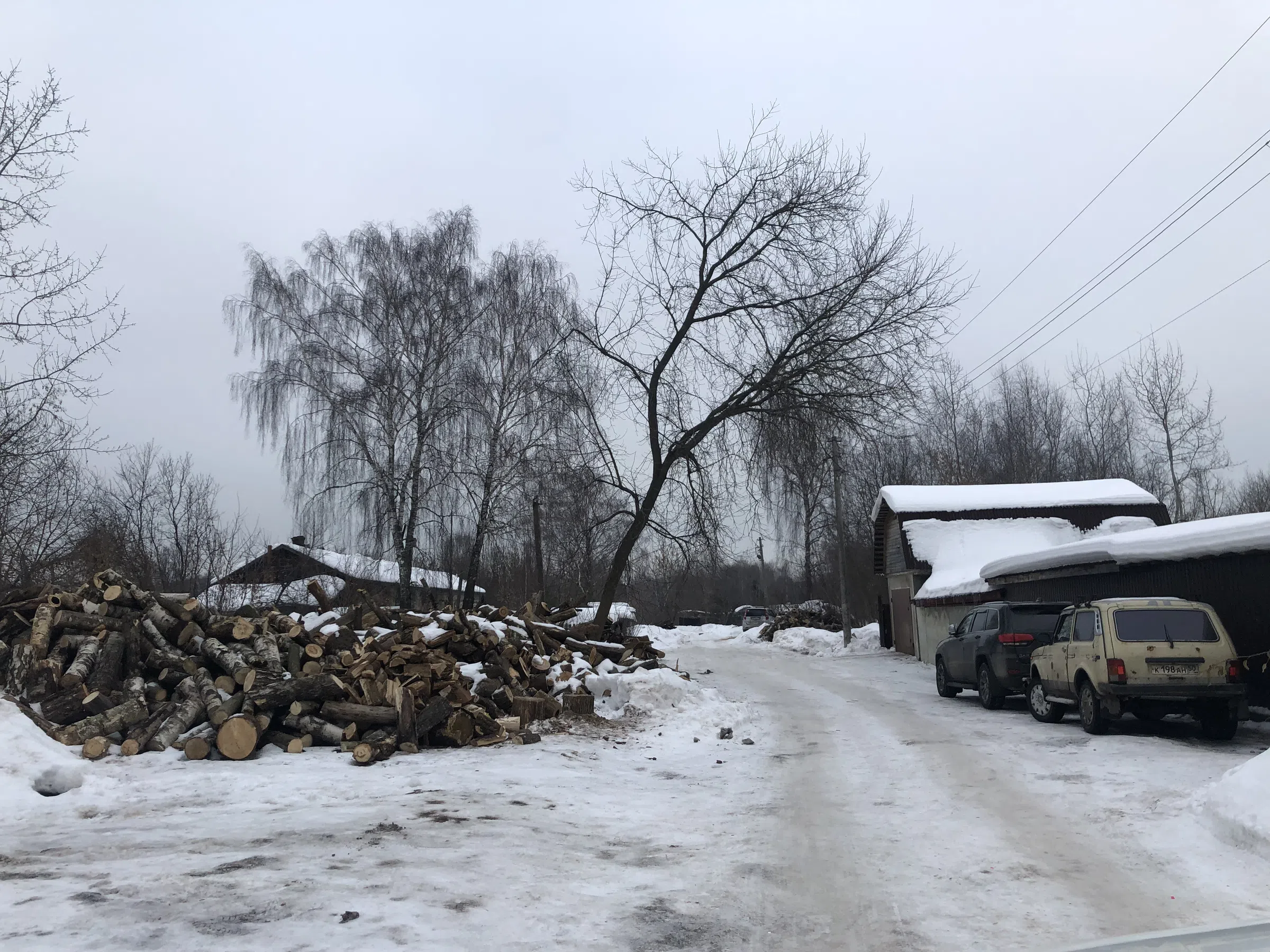 Деревенский дом в снегу, фото 8
