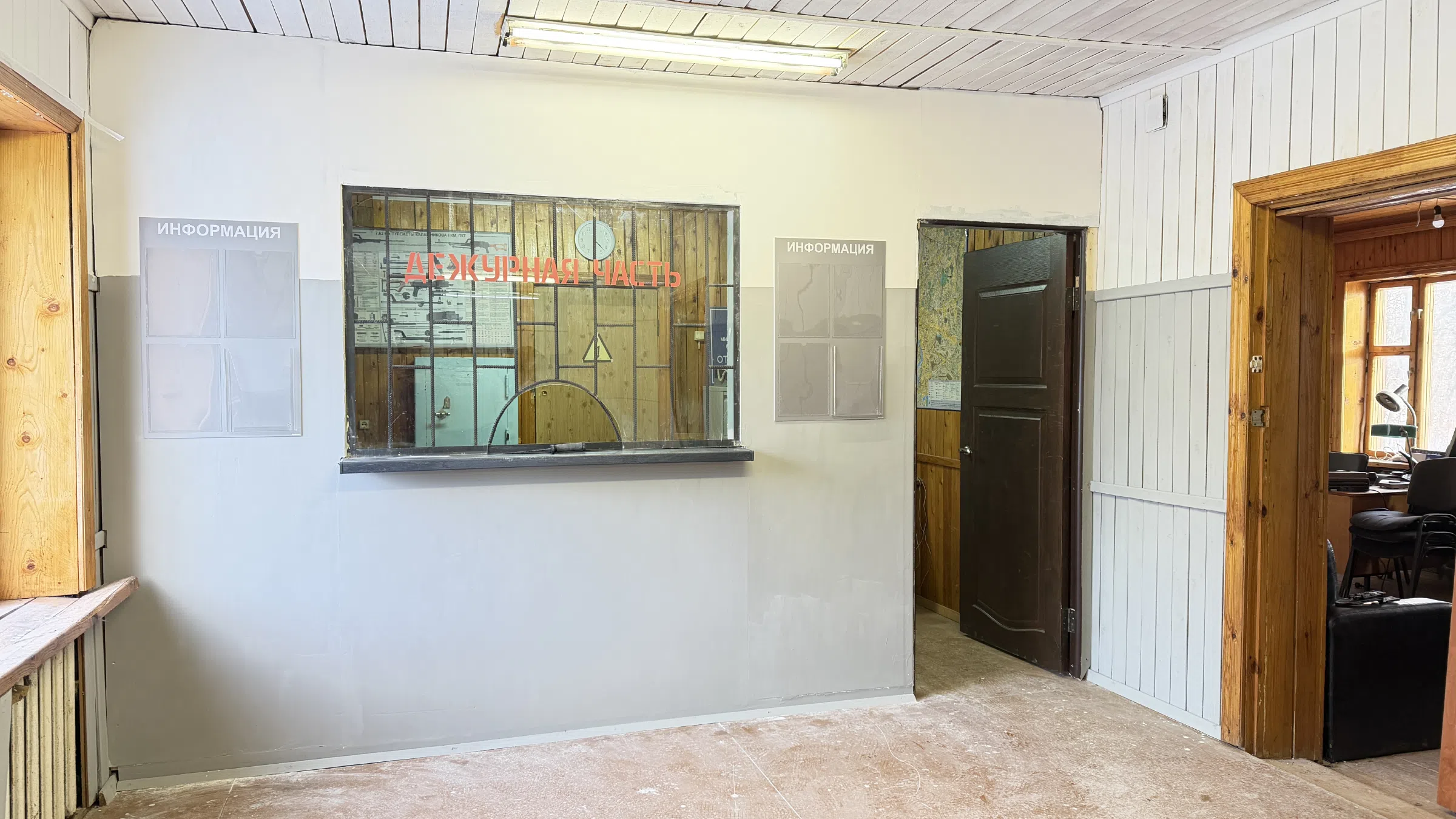 Деревянный кабинет следователь, фото 16