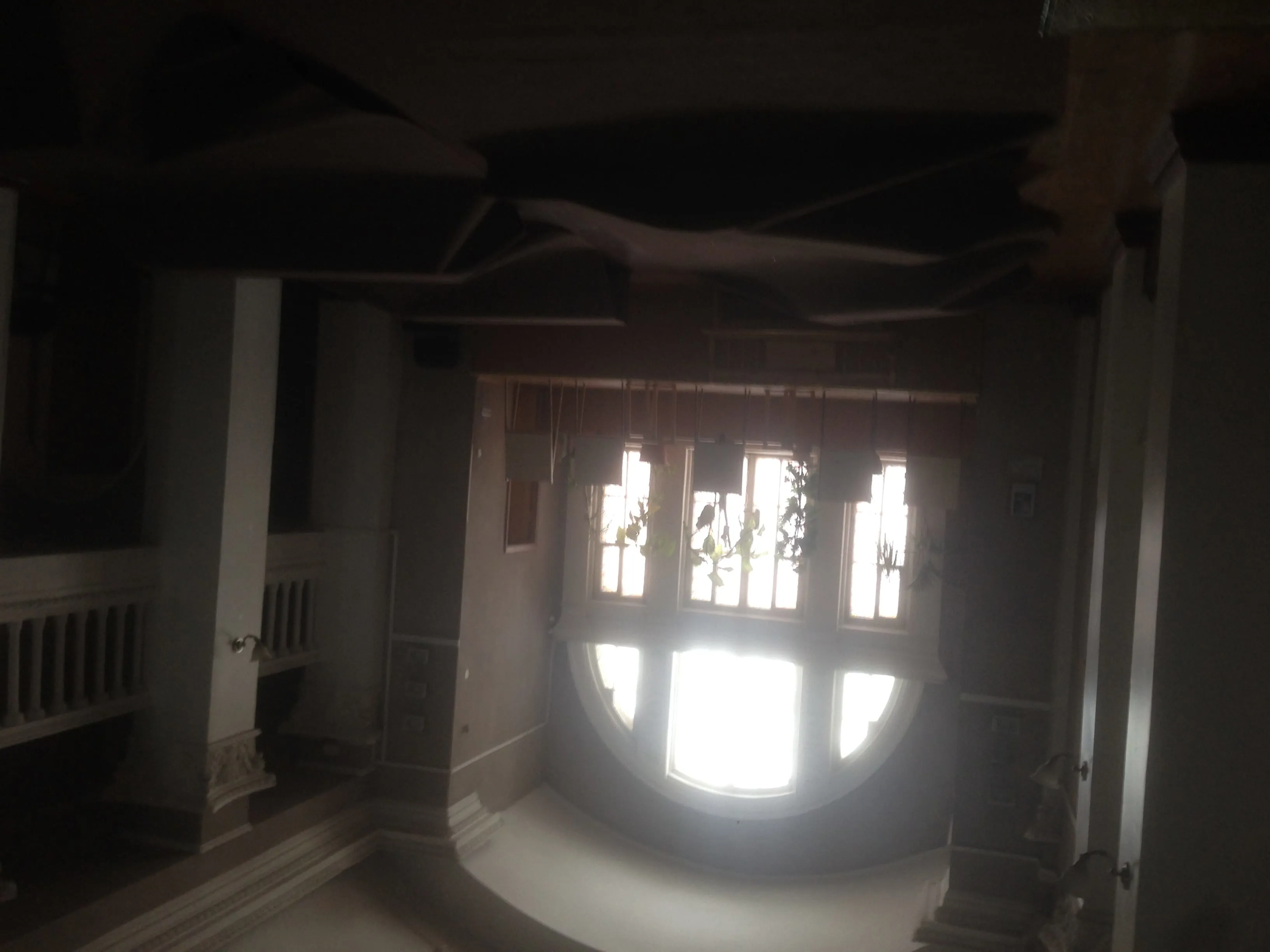 Концертный зал с колоннами, фото 11