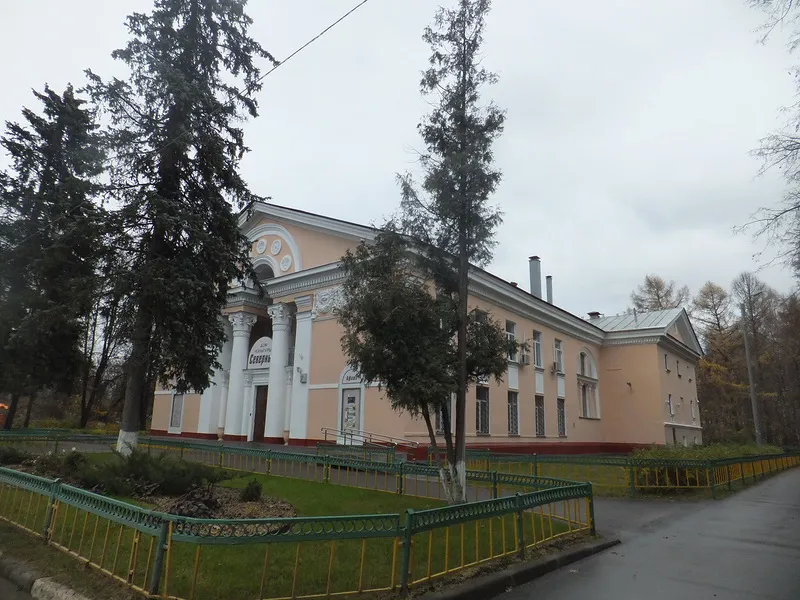 Классический театральный фасад, фото 1