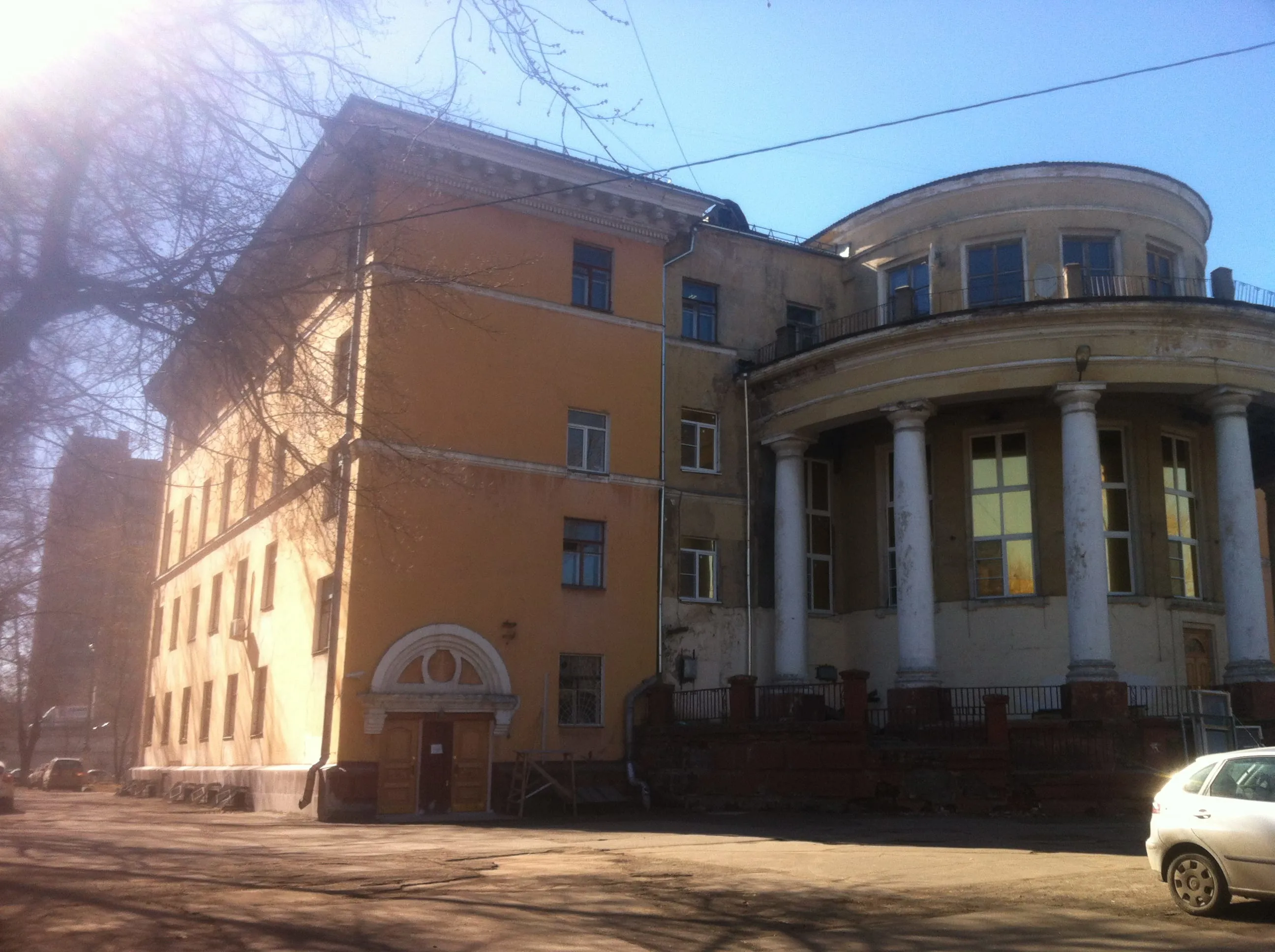 Классический театр с колоннами, фото 2