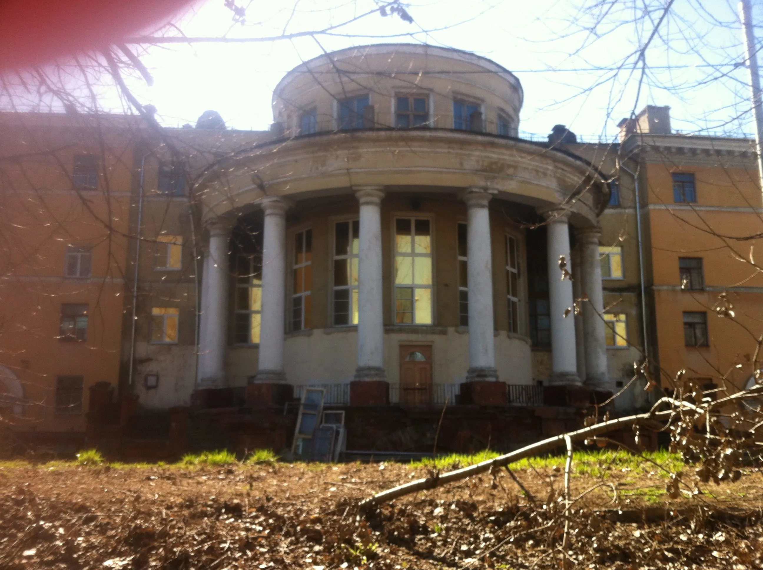 Классический театр с колоннами, фото 1