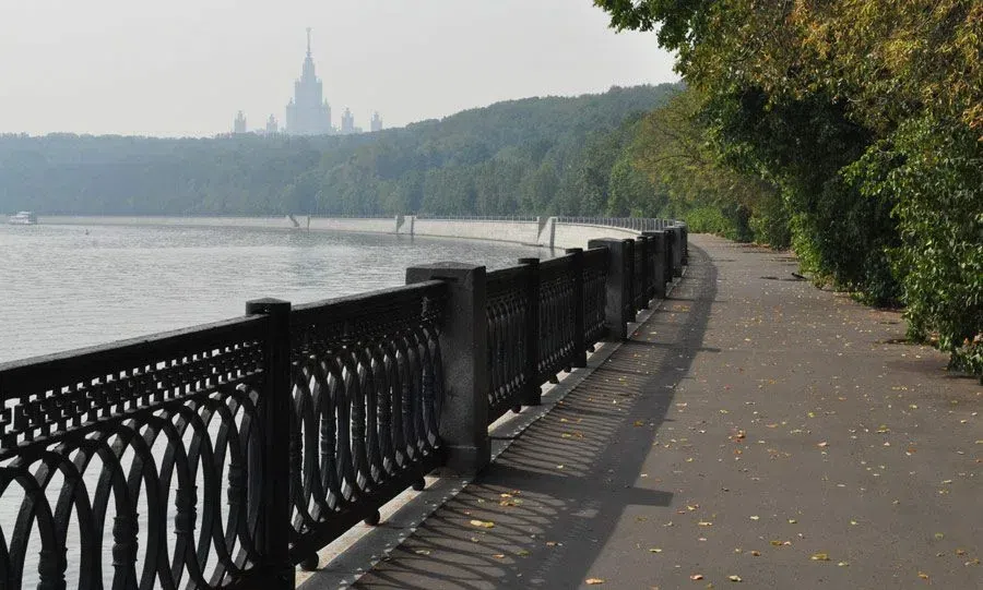 Набережная с видом на город, фото 3