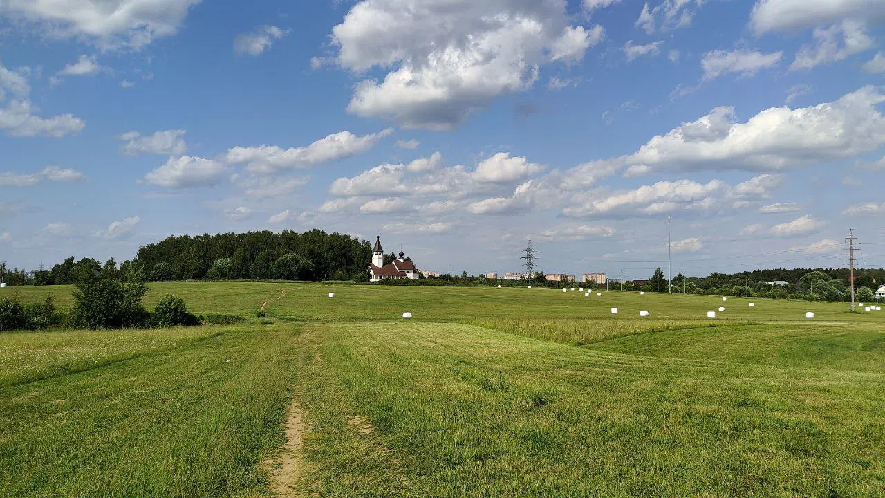 Парк с прудом и полянами, фото 22
